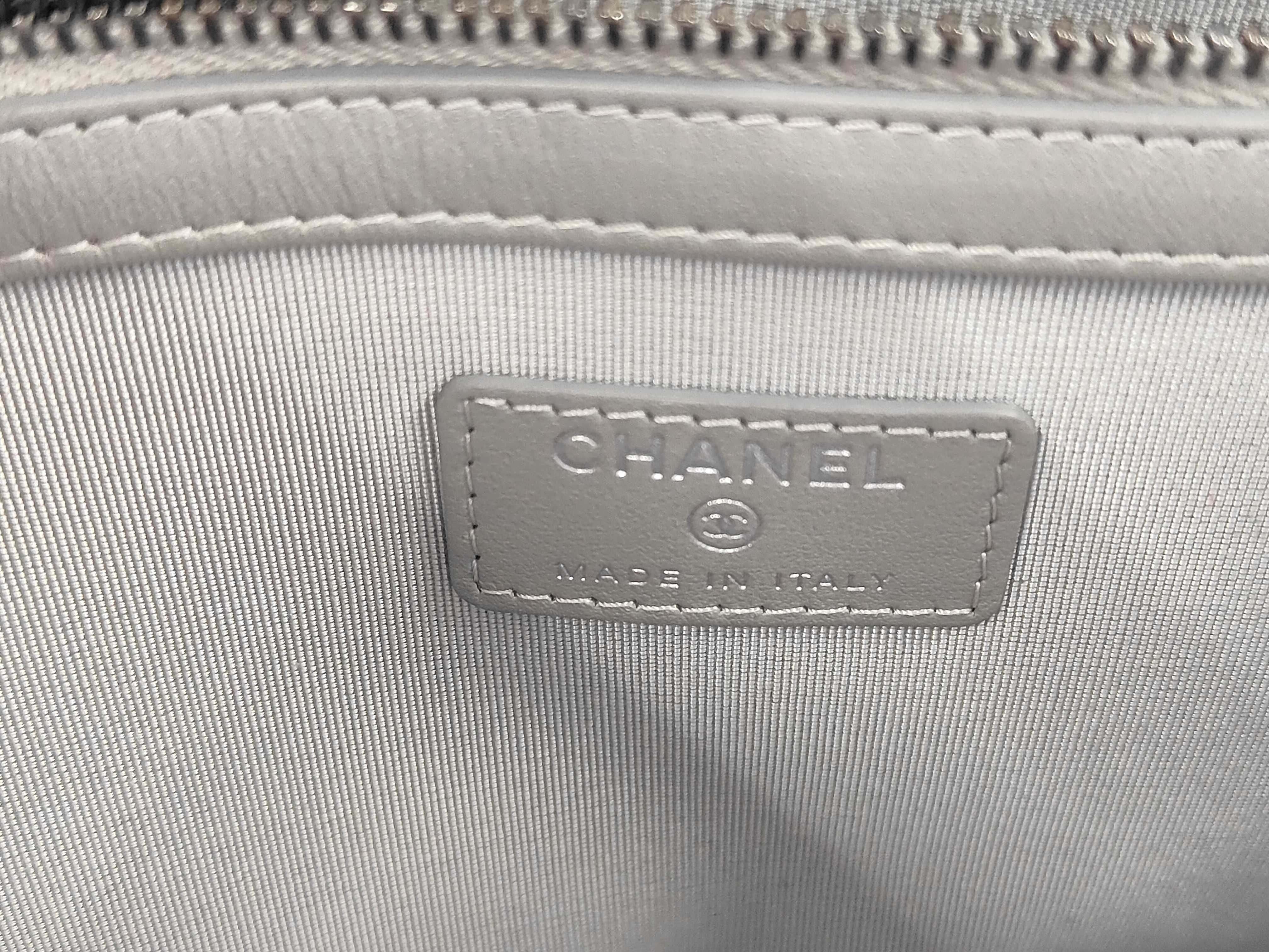 Gabrielle Silver Limited Clutch Bag — view 9
