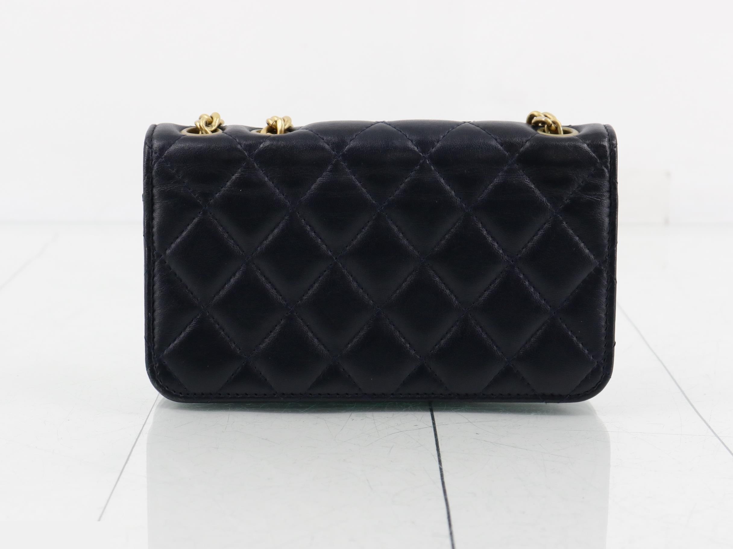 Matelassé Chain Shoulder Bag, Black, Gold Hardware, Random Sticker — view 2