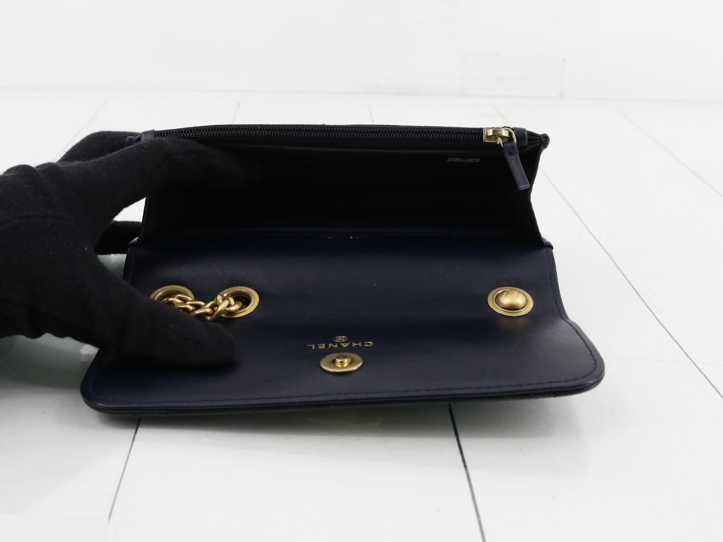 Matelassé Chain Shoulder Bag, Black, Gold Hardware, Random Sticker — view 4