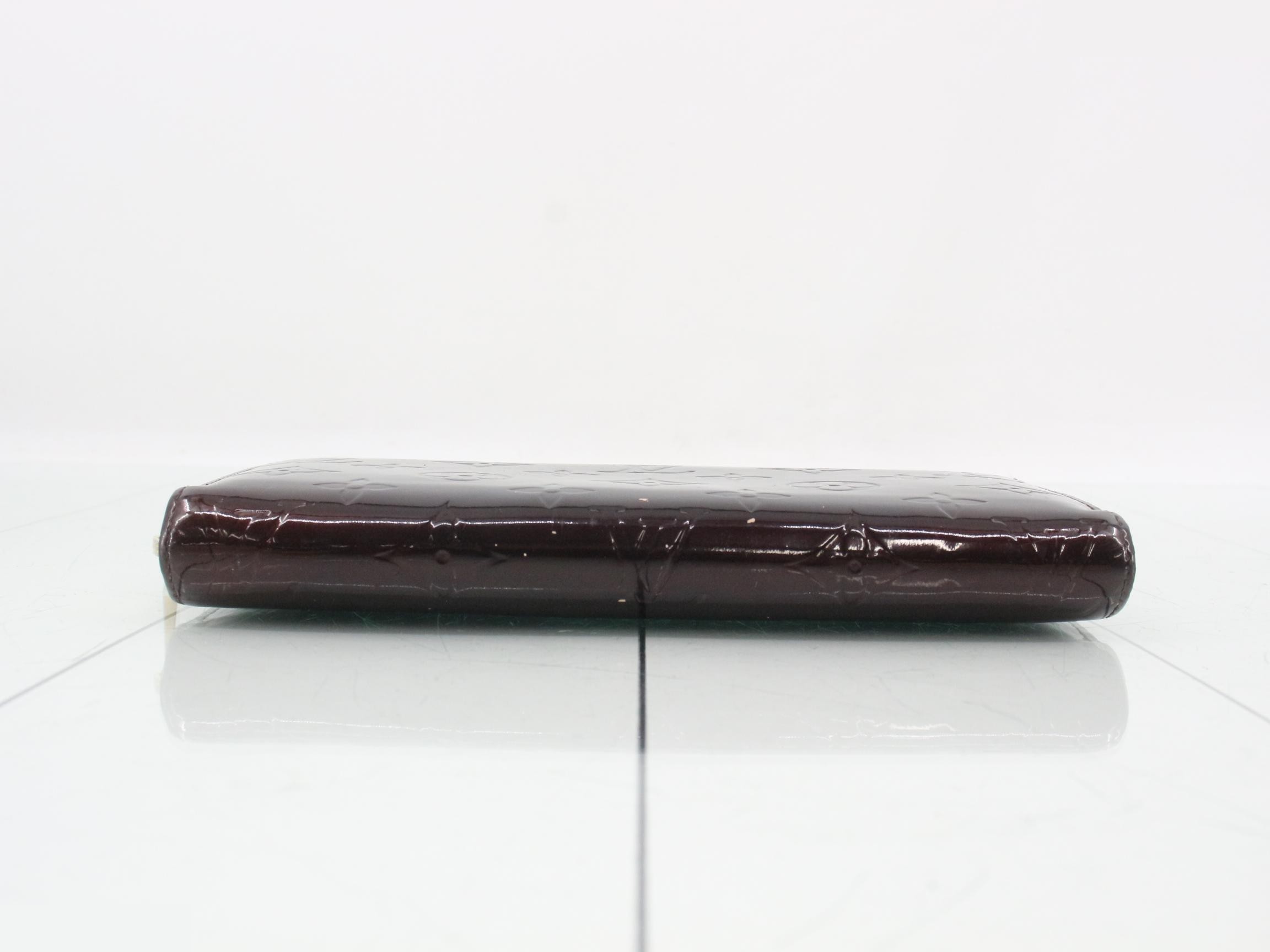 M93522 Zippy Wallet Amarant — view 3