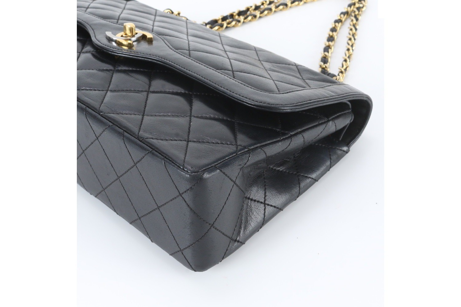 Serial sticker included. Matelassé double flap leather 2-way shoulder bag. — view 5