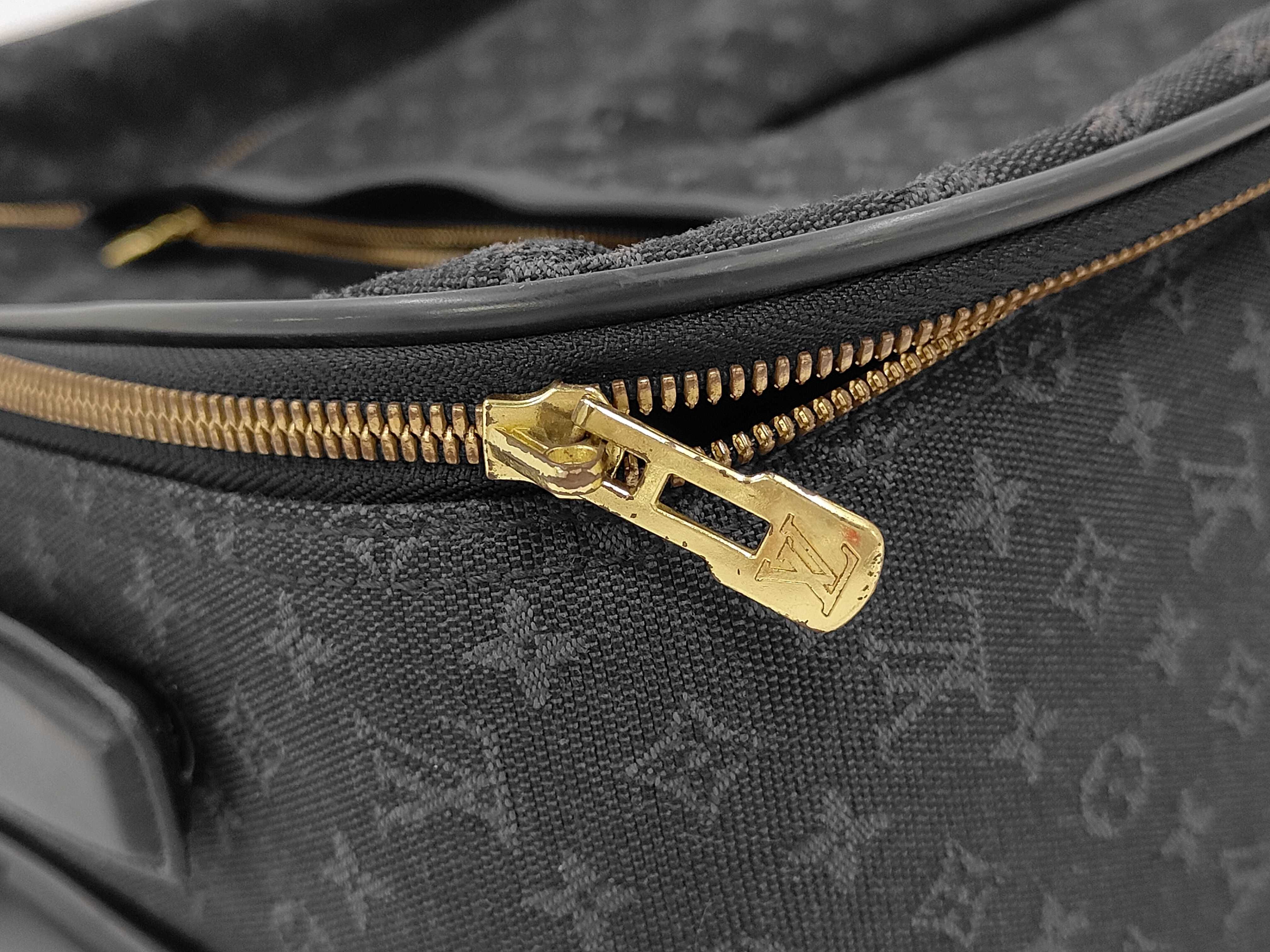 Monogram Mini Annette M23281 Carry Case Carry Bag — view 9