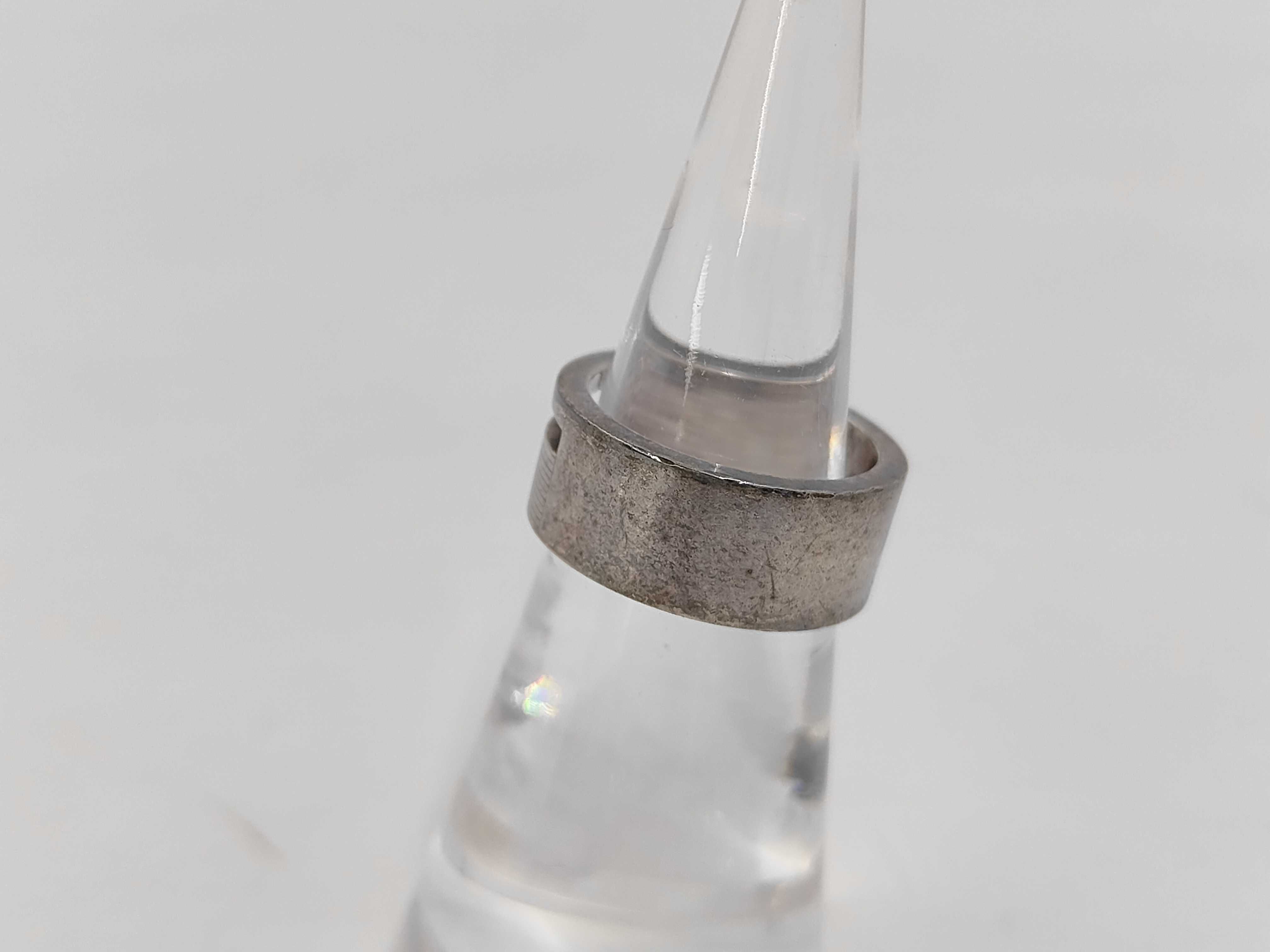 Ring / SV Ring — view 2