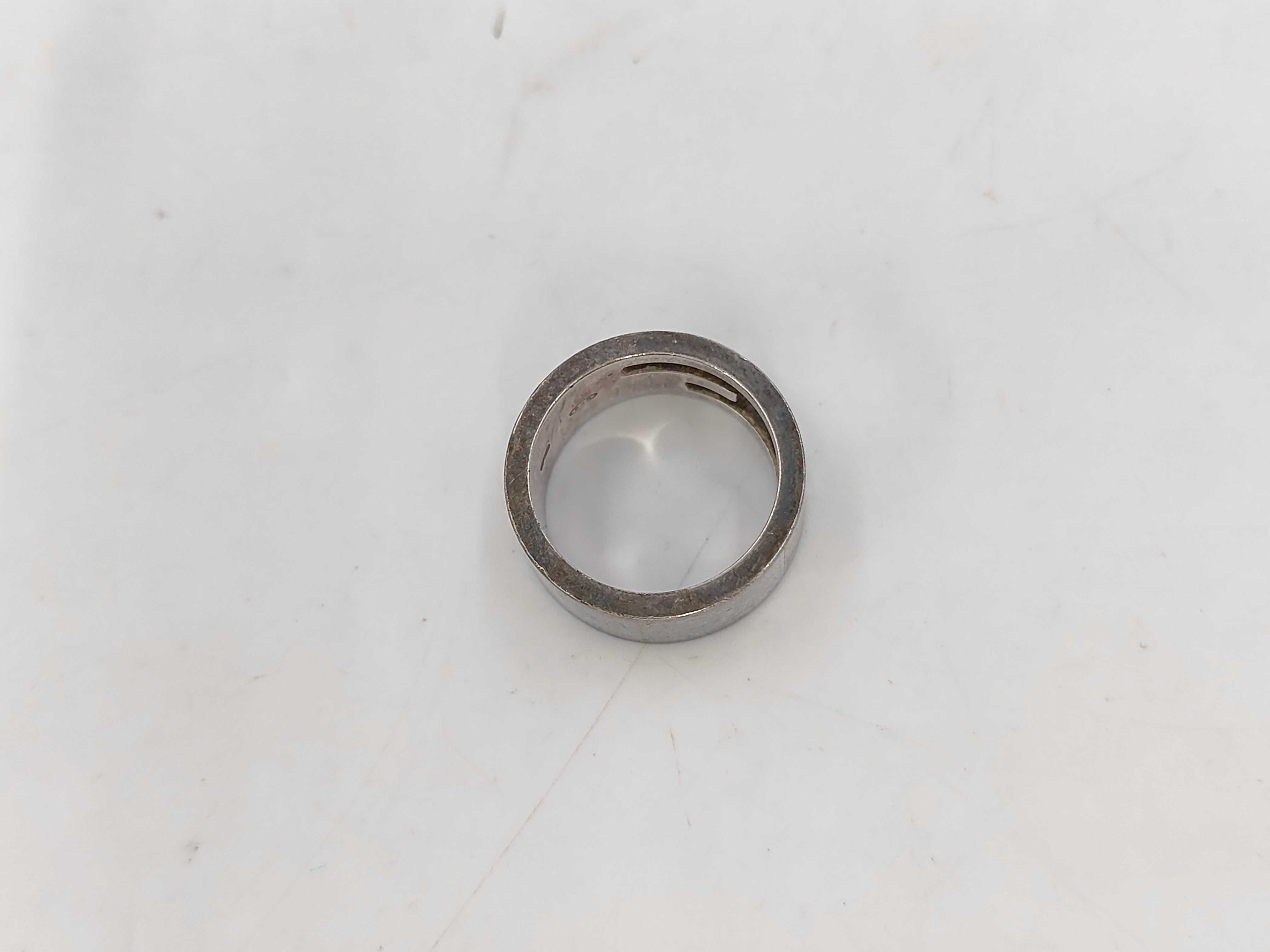 Ring / SV Ring — view 3