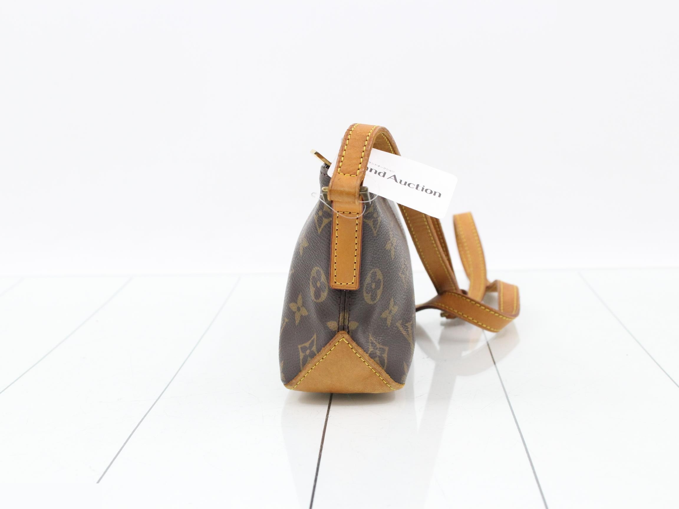 Trotter M51240 Shoulder Bag — view 4