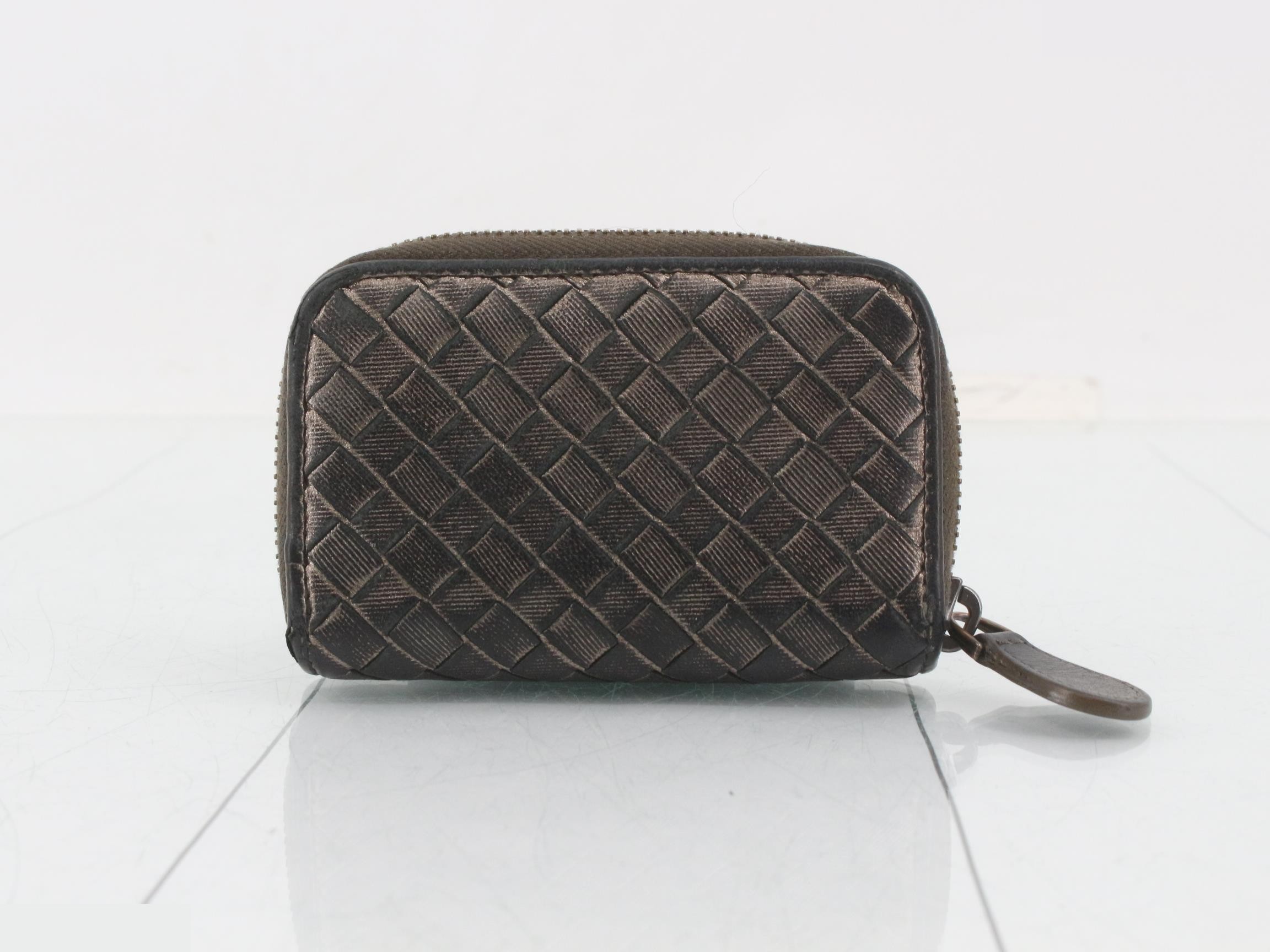 Intrecciato coin case, gold, round zipper. — view 2