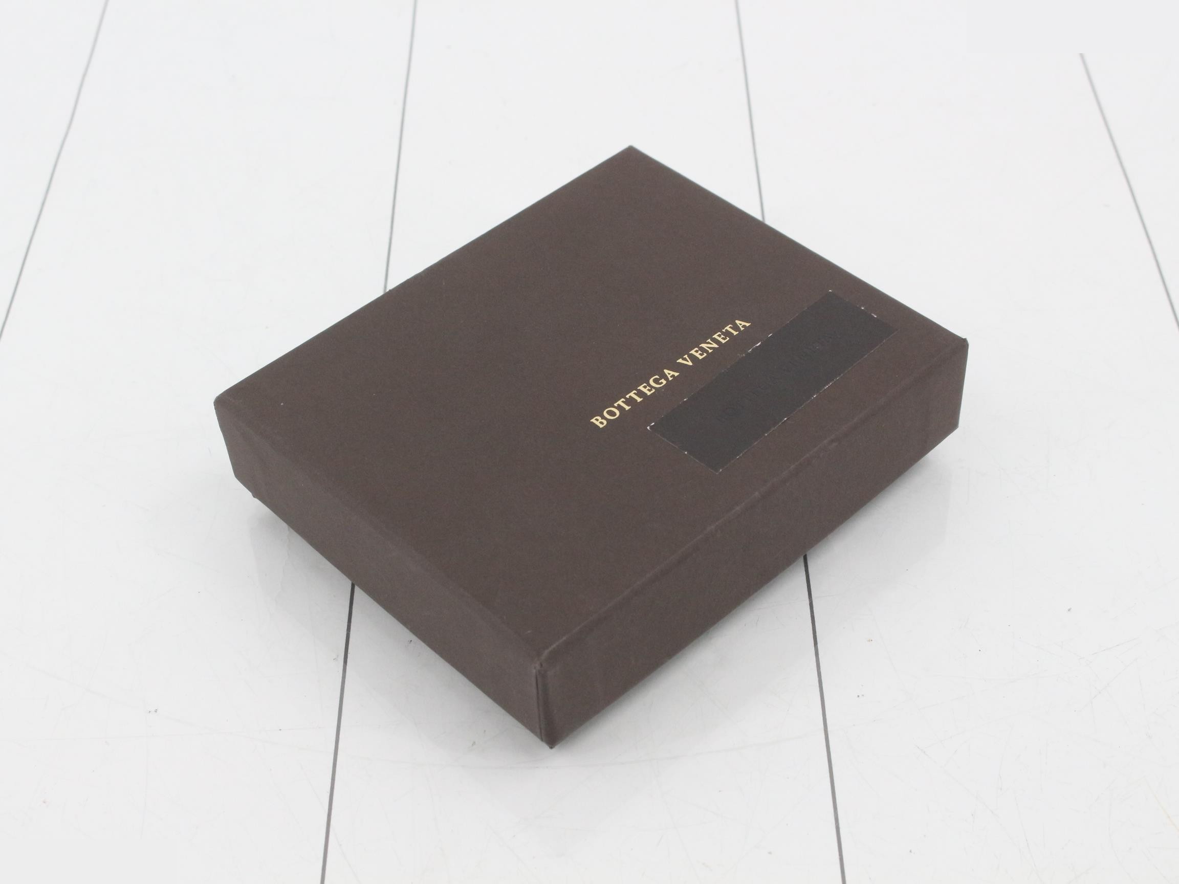 Intrecciato coin case, gold, round zipper. — view 5