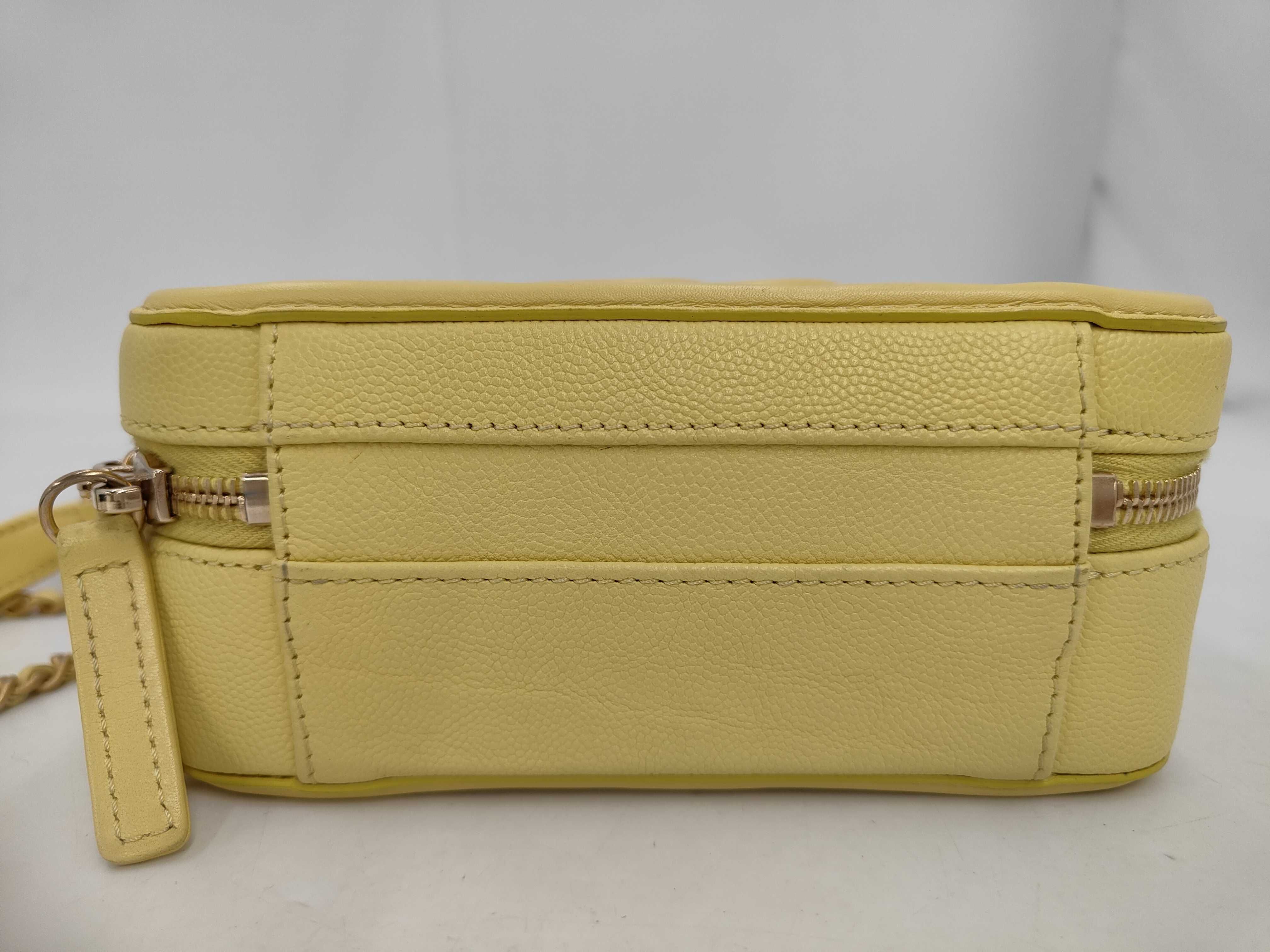 Caviar Skin CC Filigree Small Vanity Bag Shoulder Bag — view 7