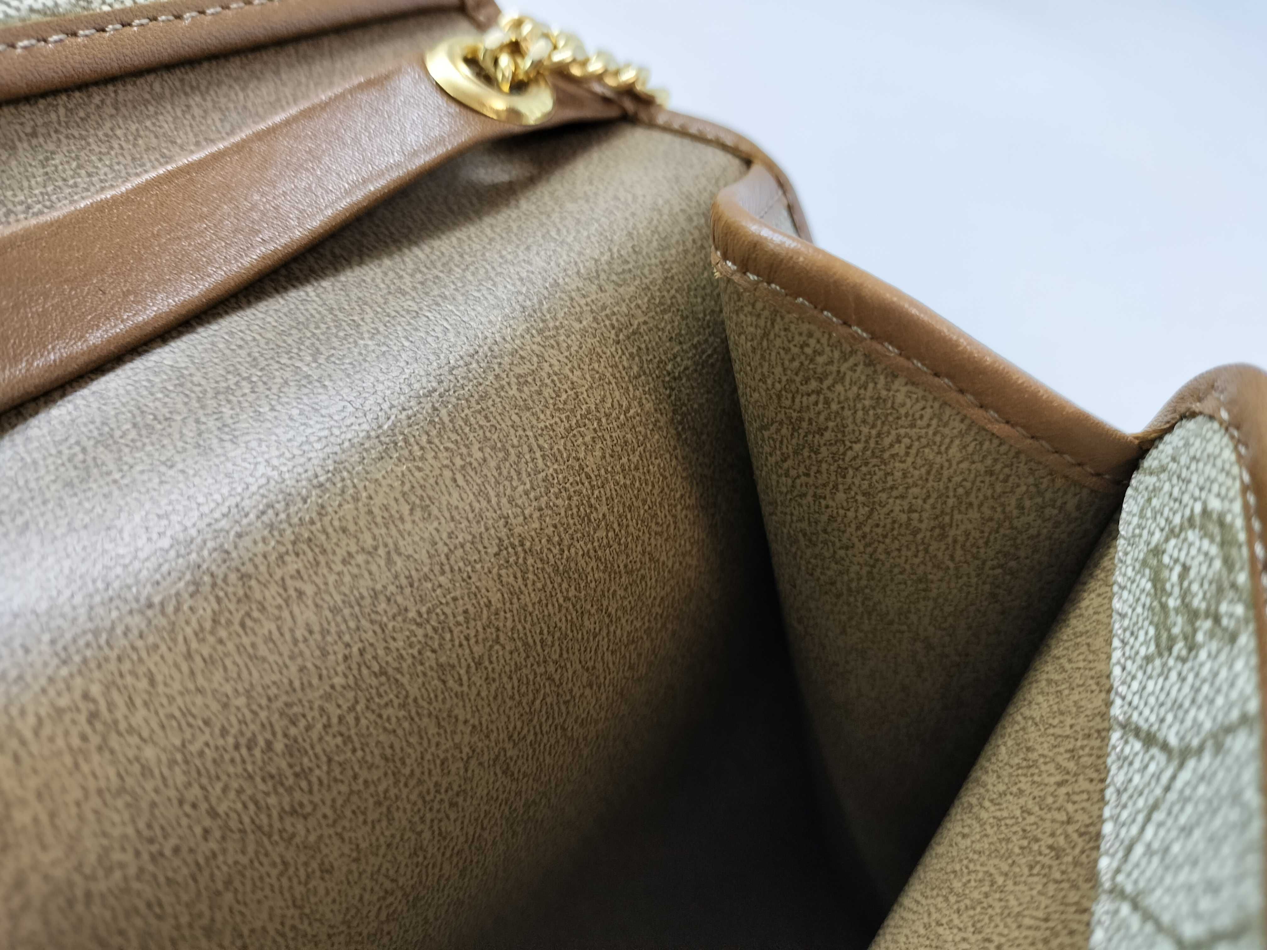 Honeycomb Pattern Chain Shoulder Bag — view 11