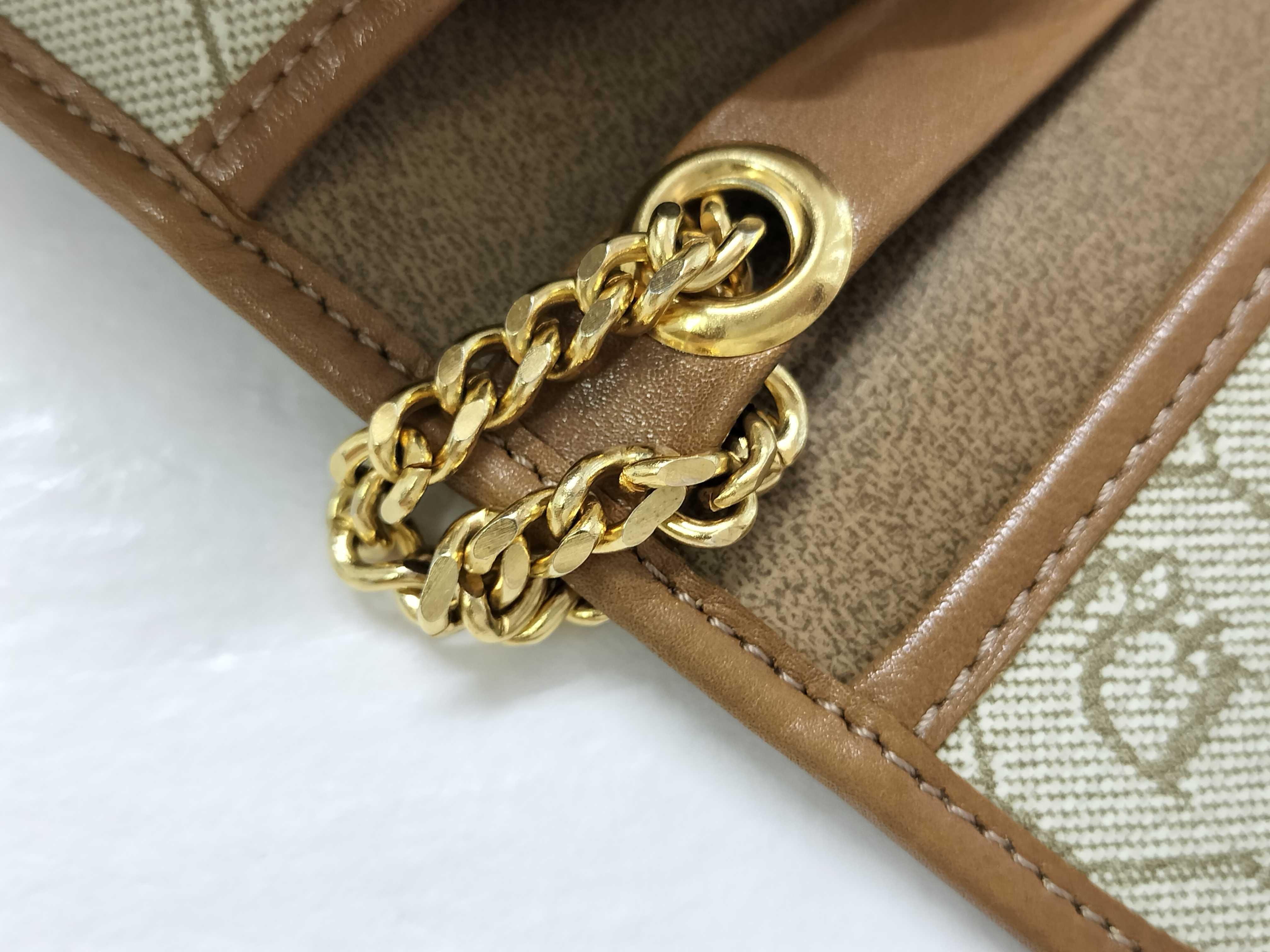 Honeycomb Pattern Chain Shoulder Bag — view 5