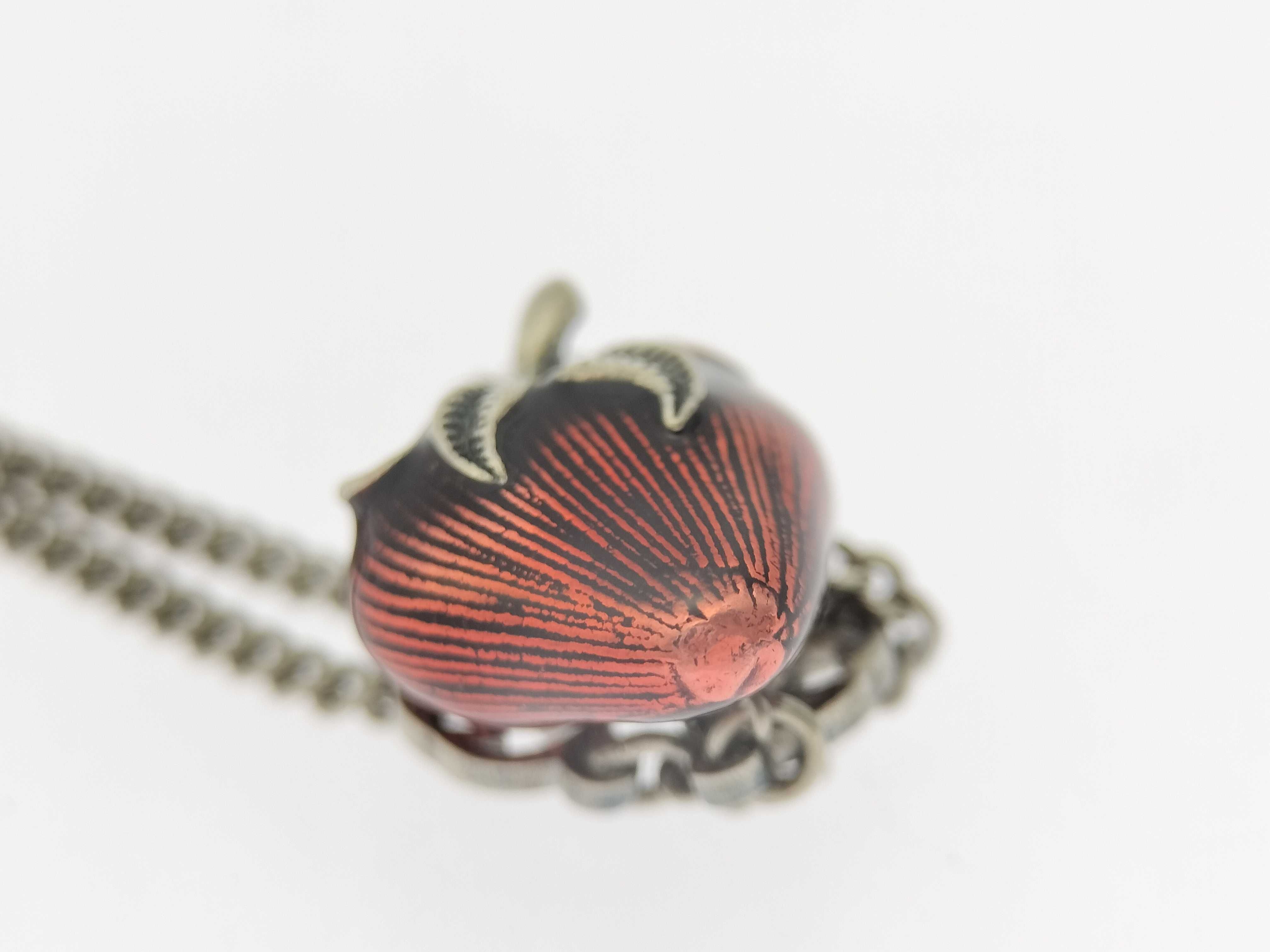 Interlocking G Bracelet #16 Strawberry Charm 4.4g Bracelet/Bangle — view 11