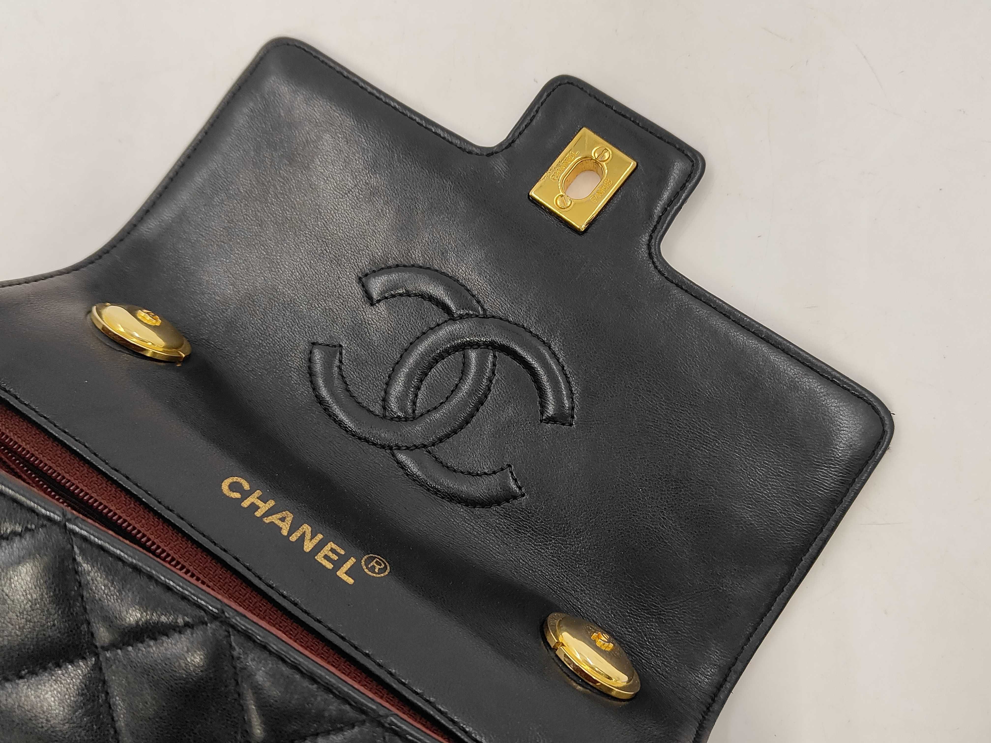 Turnlock Matelassé Lambskin Handbag with Coco Mark and Coco Handle — view 11