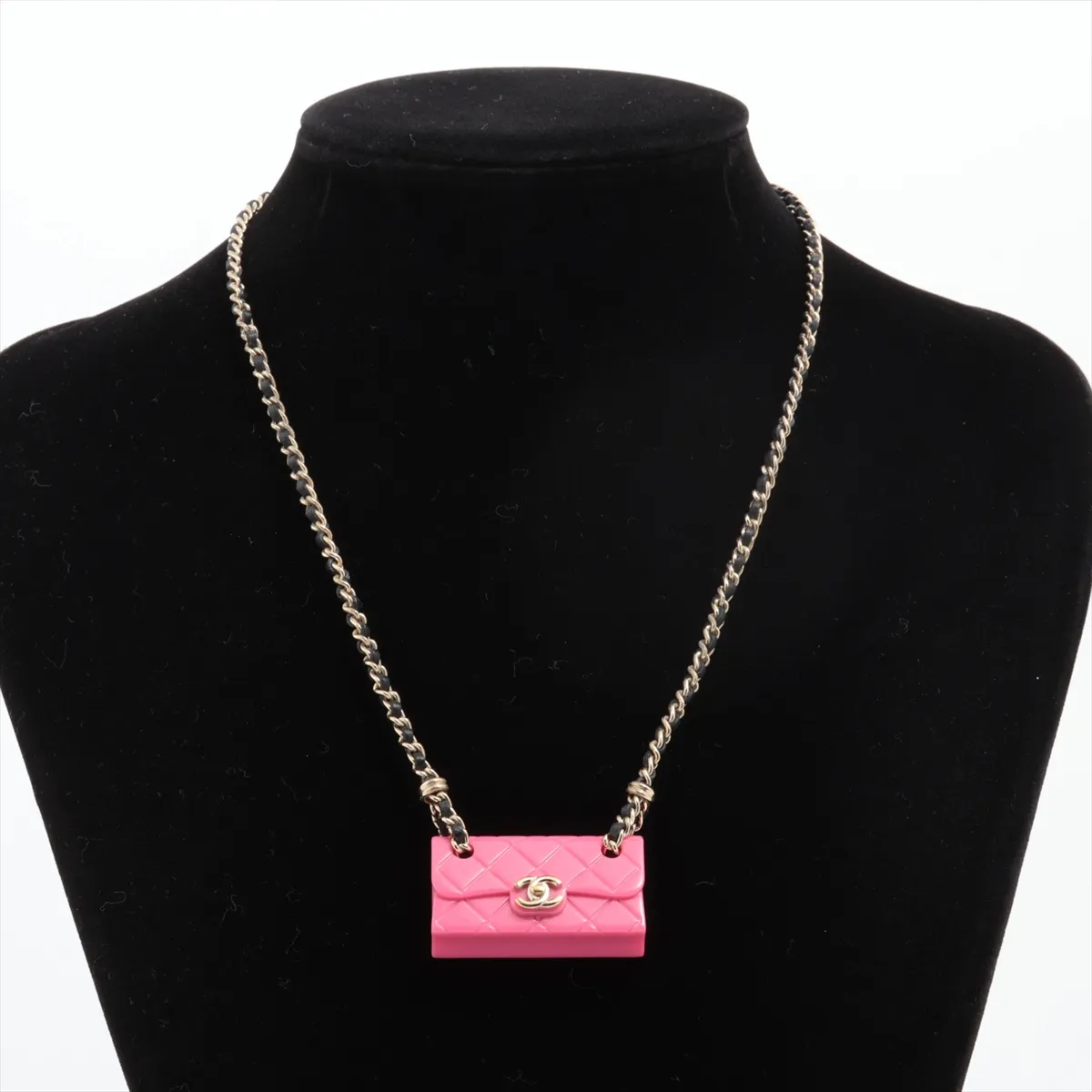Matelassé B23C Necklace, GP x Plastic, Pink, — view 5