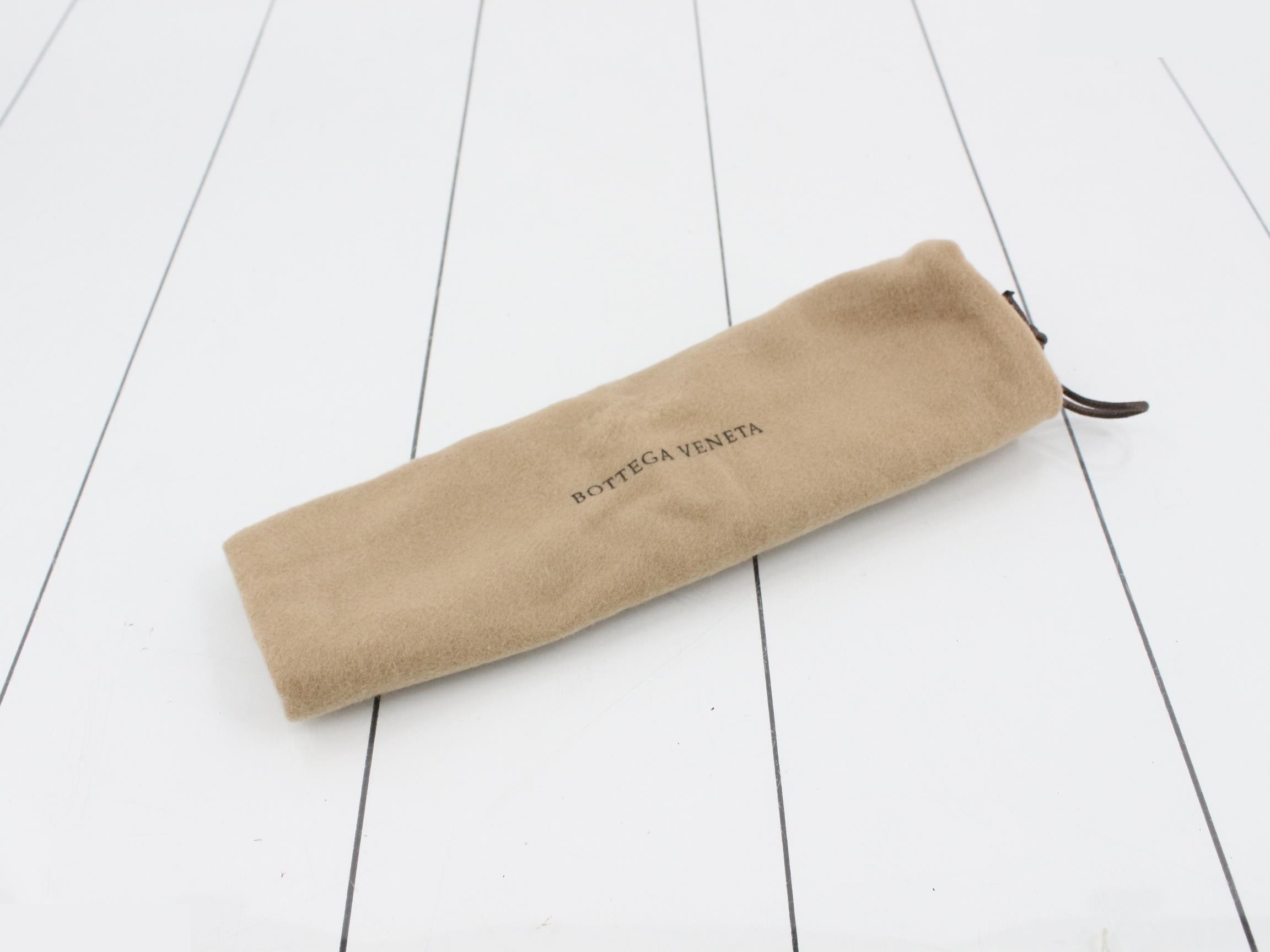 Tri-fold wallet, debossed intrecciato weave, rubber, pouch — view 5
