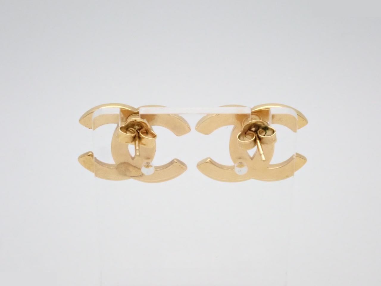 Earrings — view 2