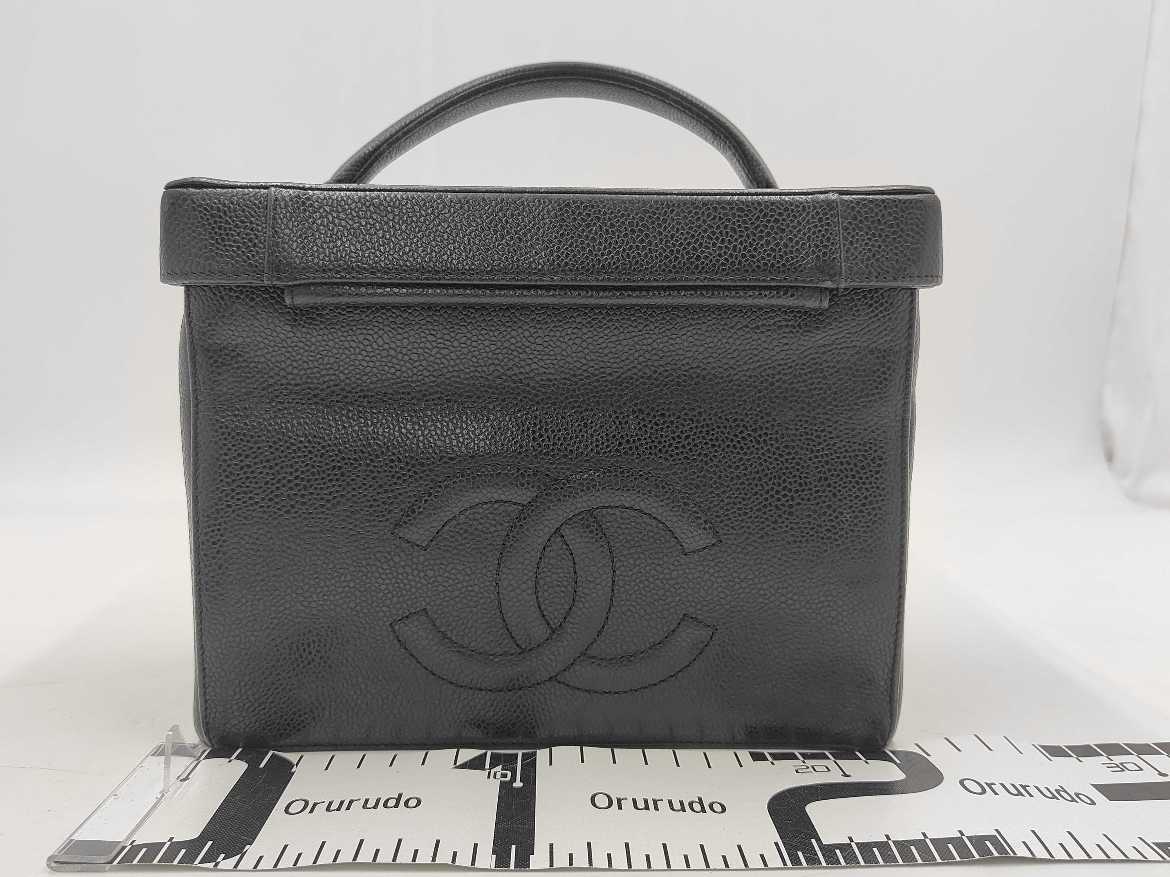 Shoulder Bag Caviar Vanity Bag — view 2