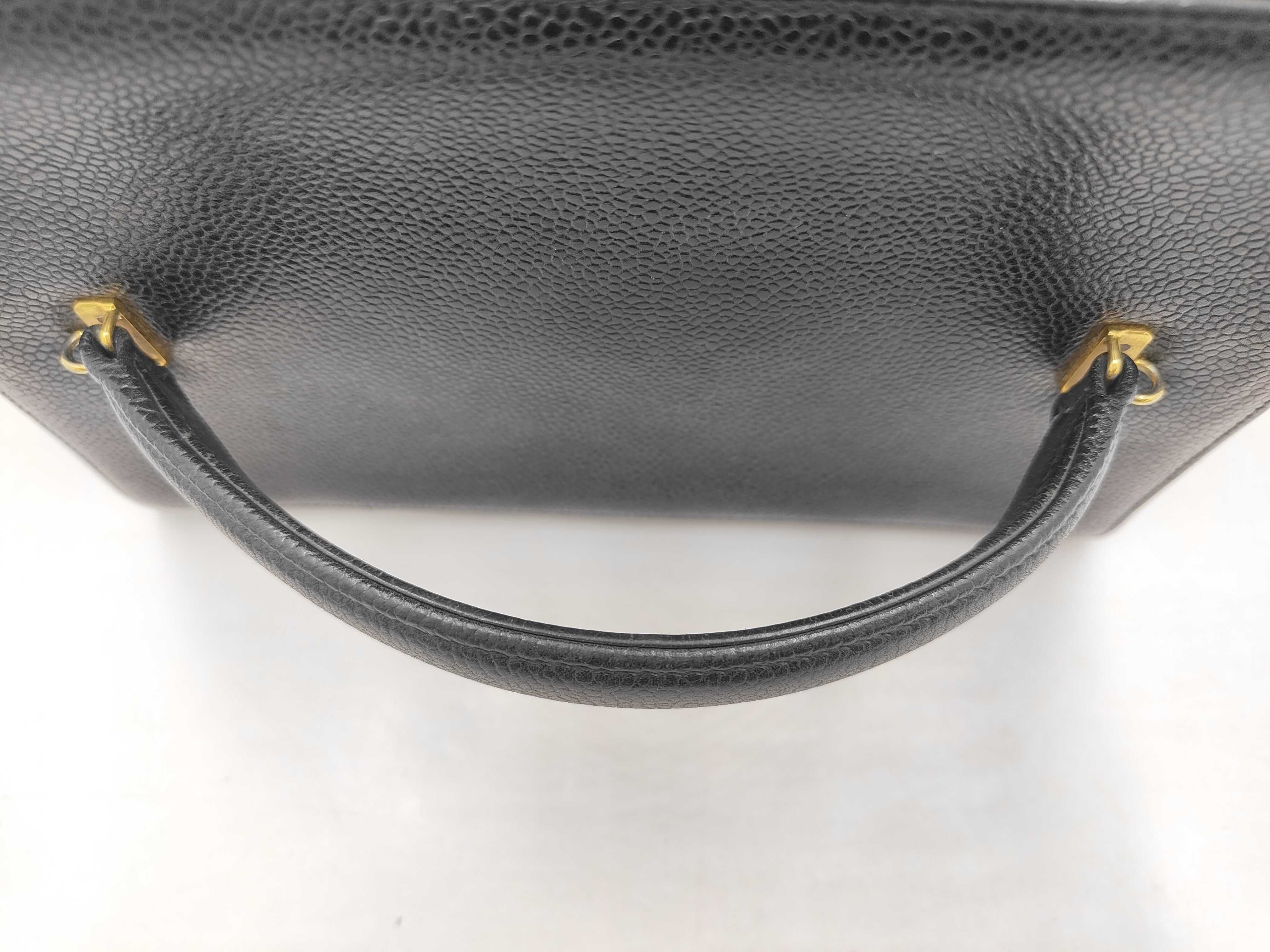Shoulder Bag Caviar Vanity Bag — view 3
