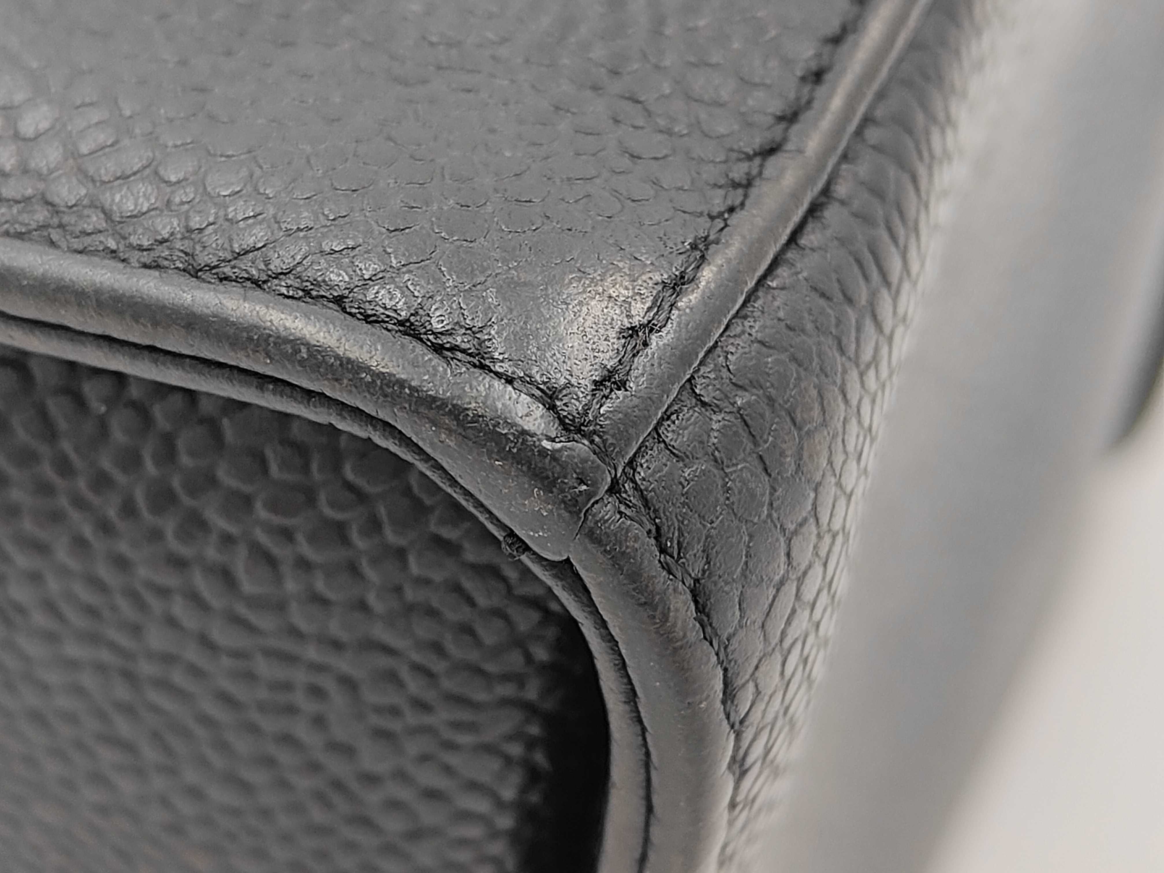 Shoulder Bag Caviar Vanity Bag — view 9