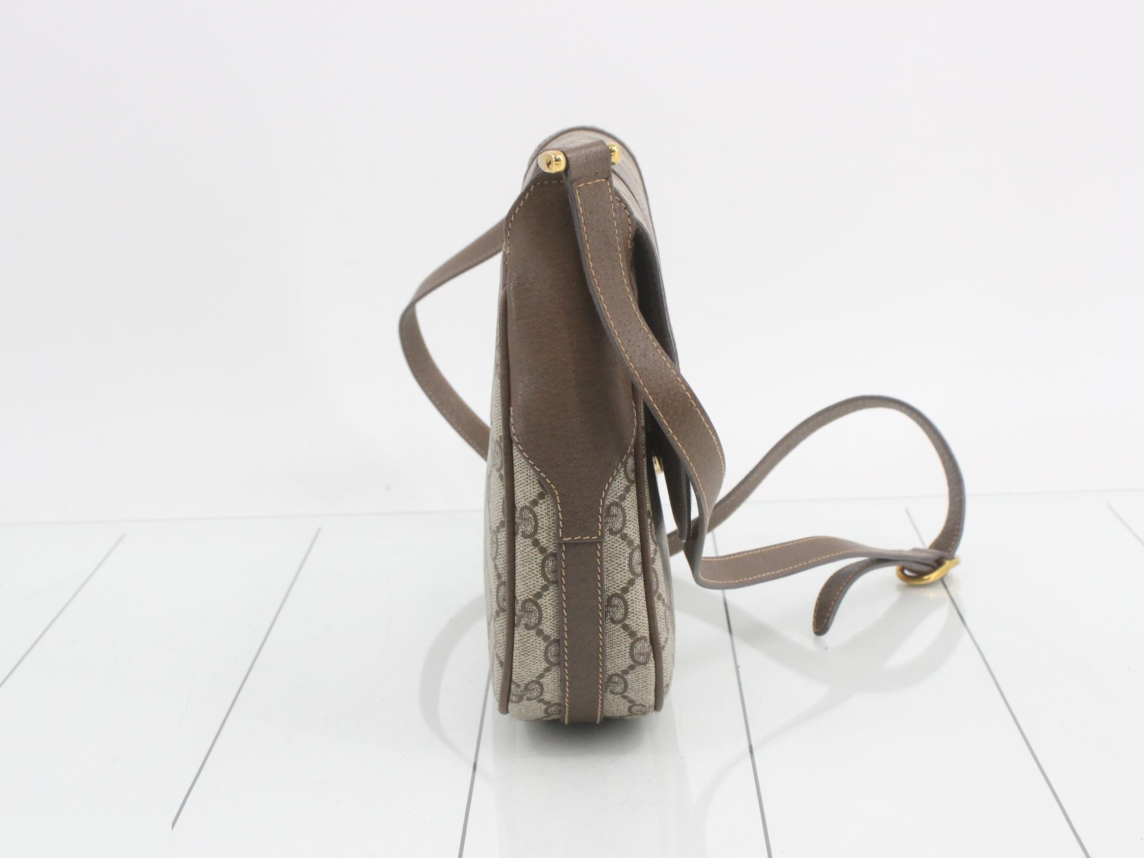 GG Supreme Shoulder Bag — view 4