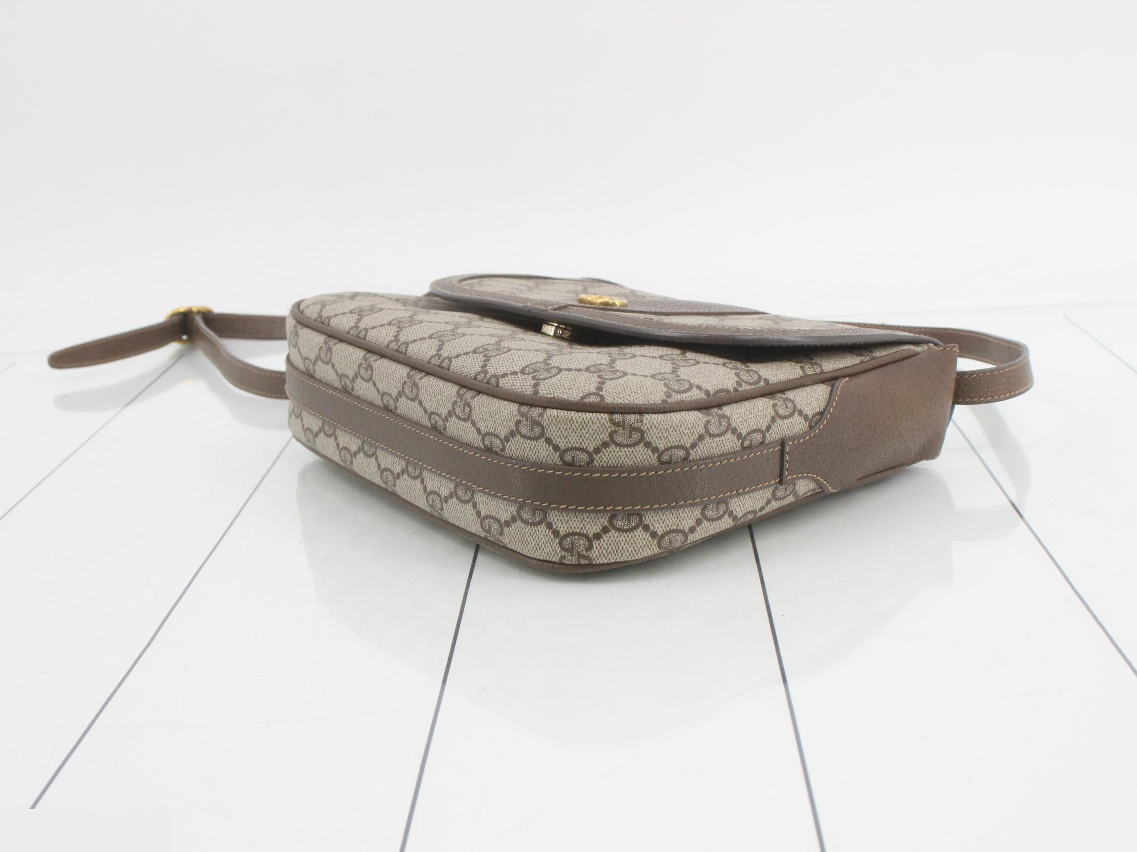 GG Supreme Shoulder Bag — view 6