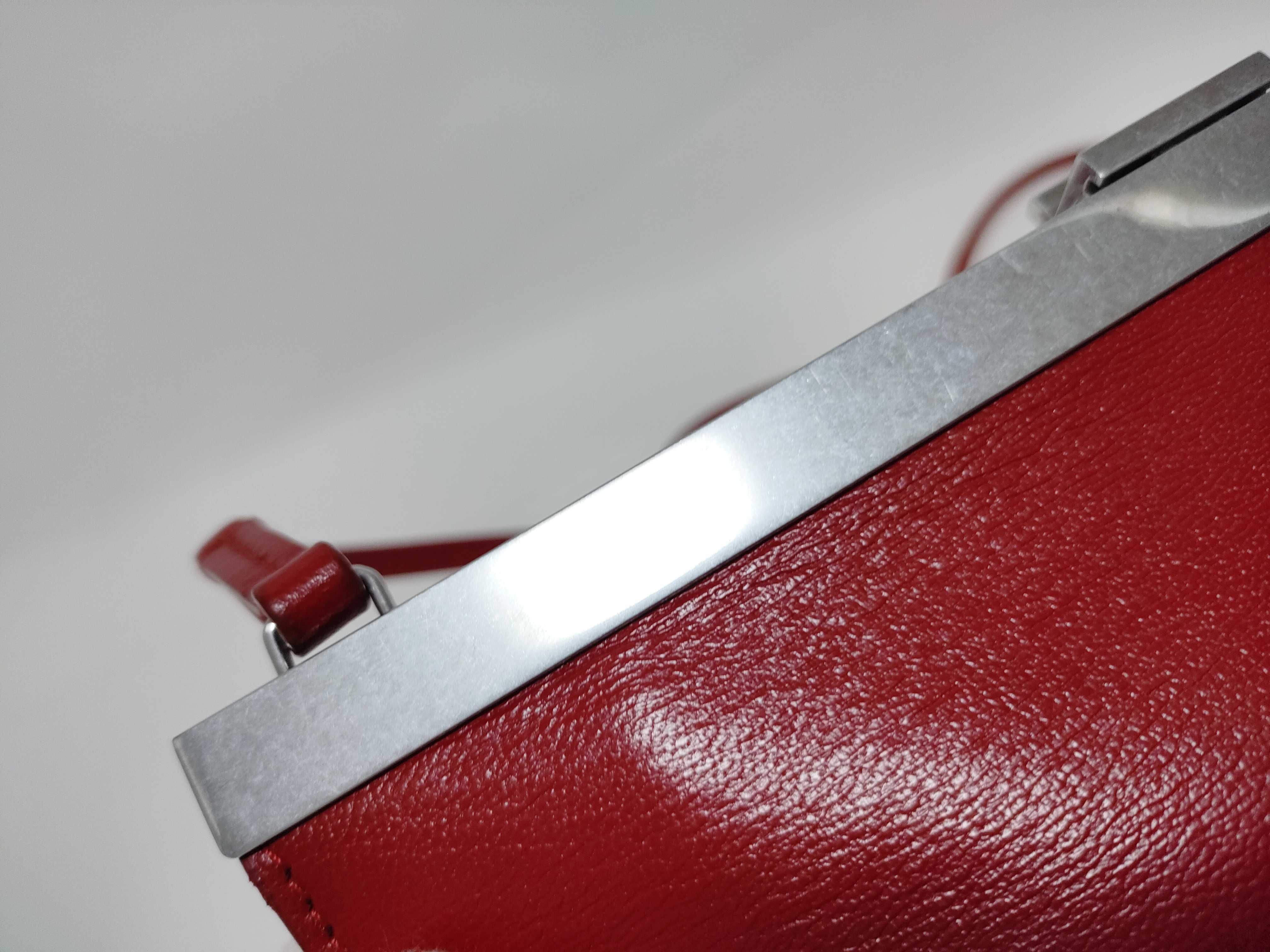 Clasp Mini Leather Shoulder Bag Red Shoulder Bag — view 13