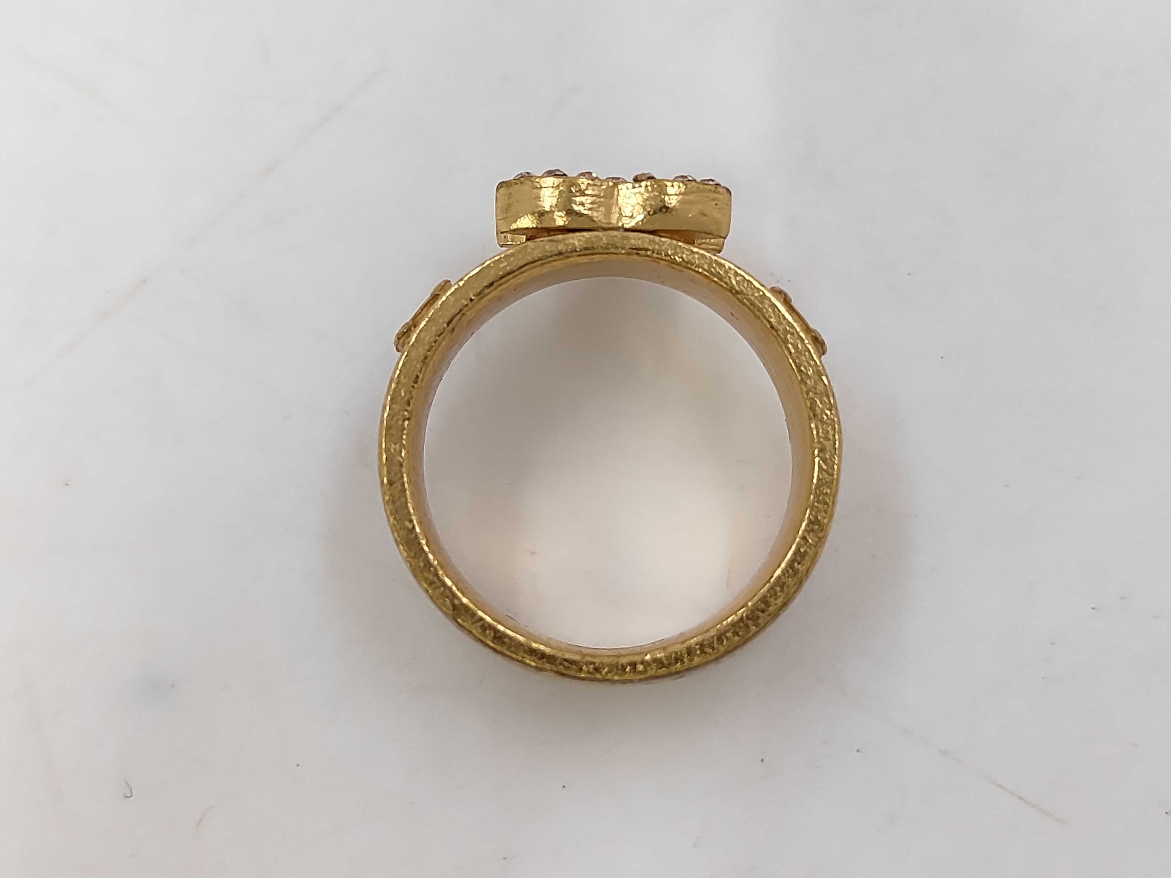 02P Ring Coco Mark Rhinestone GP Gold Ring — view 4