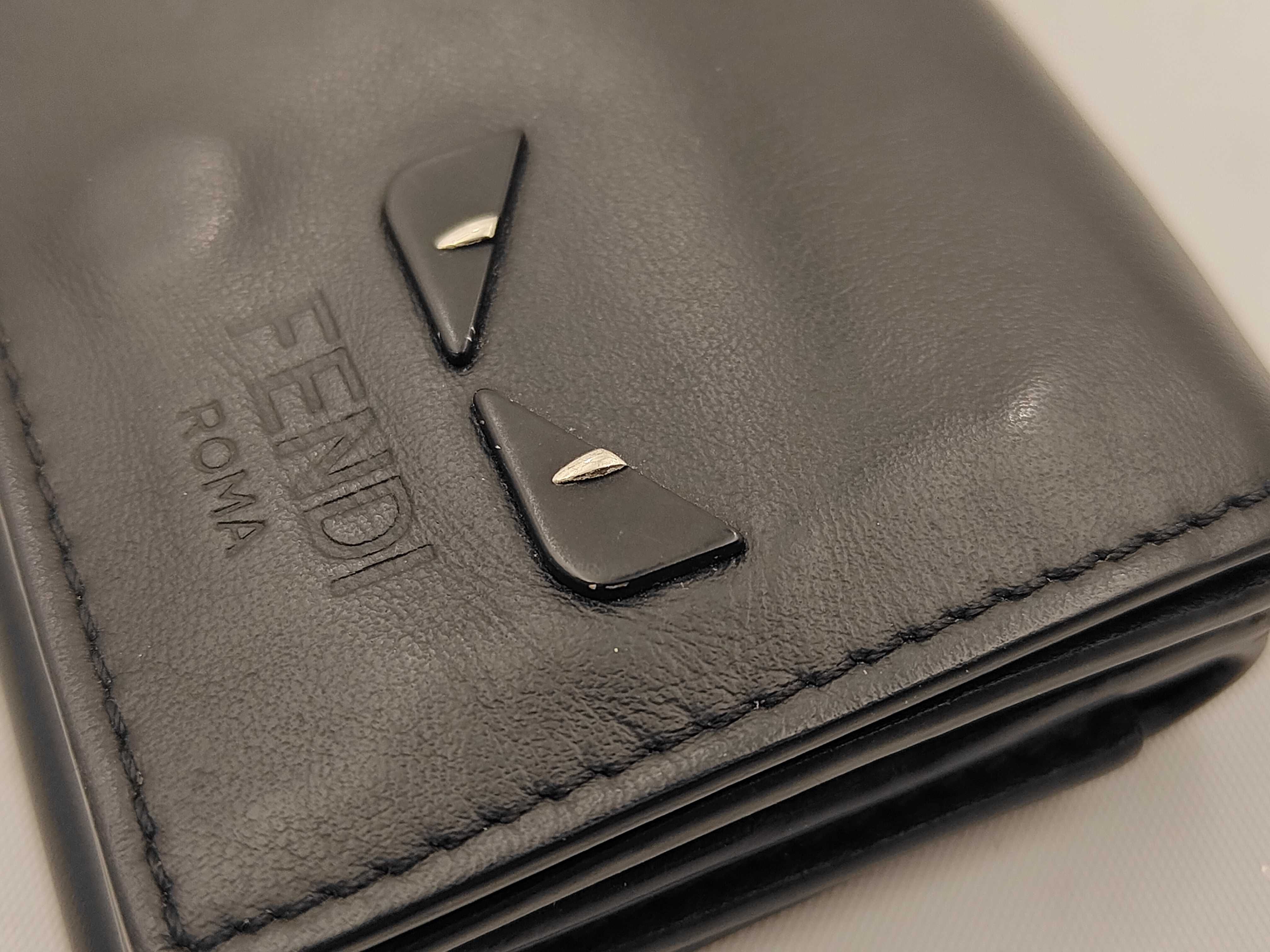 black wallet — view 7