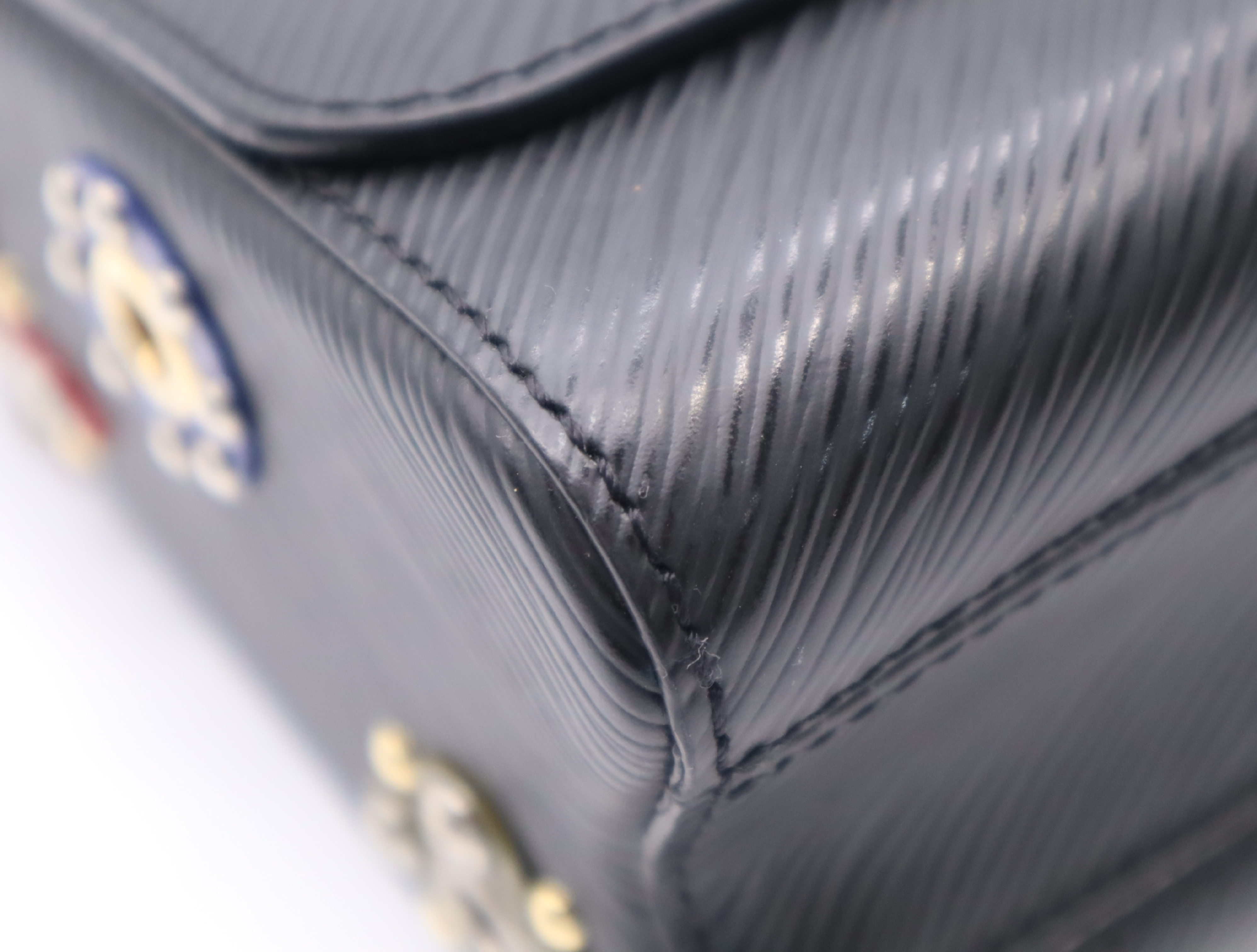 M54217 Epi Twist MM Multicolor Shoulder Bag — view 6