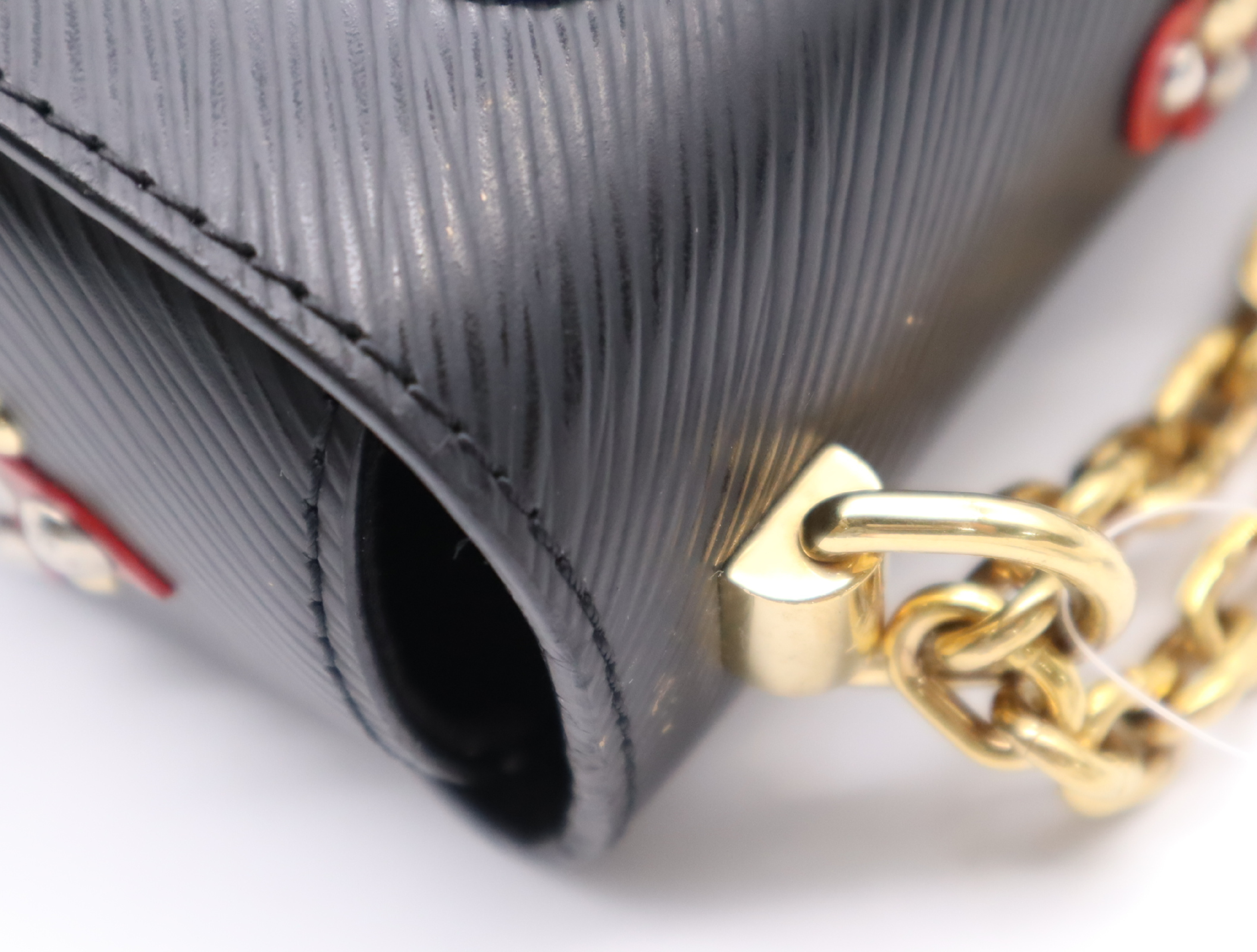 M54217 Epi Twist MM Multicolor Shoulder Bag — view 8