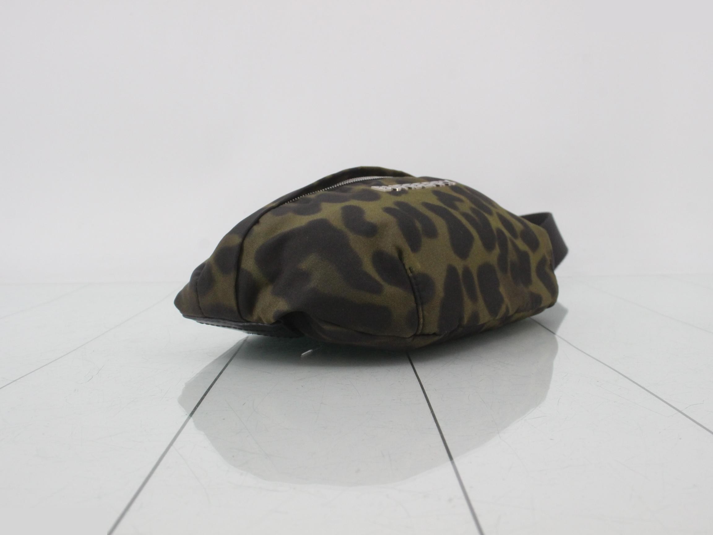 waist bag, leopard print. — view 5