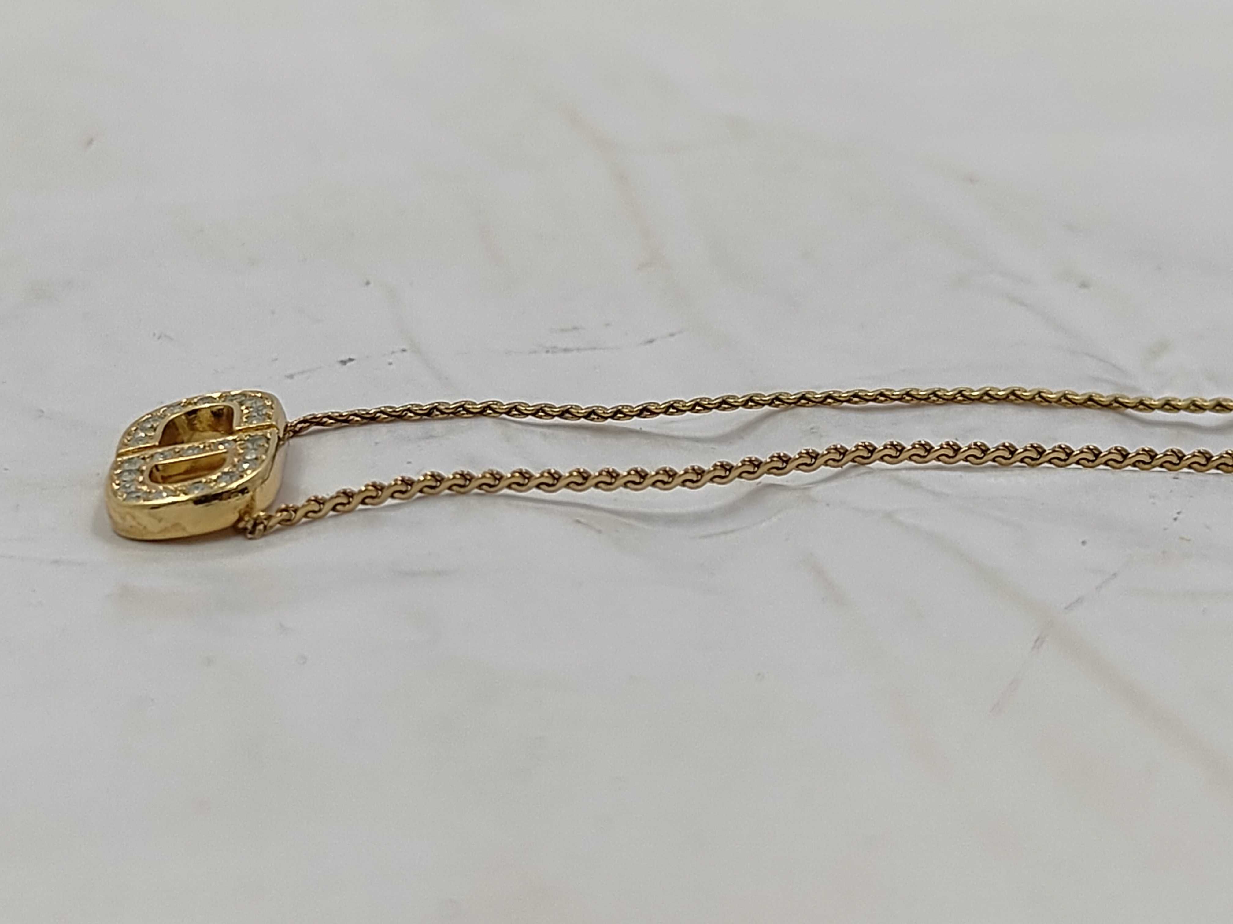 necklace — view 3