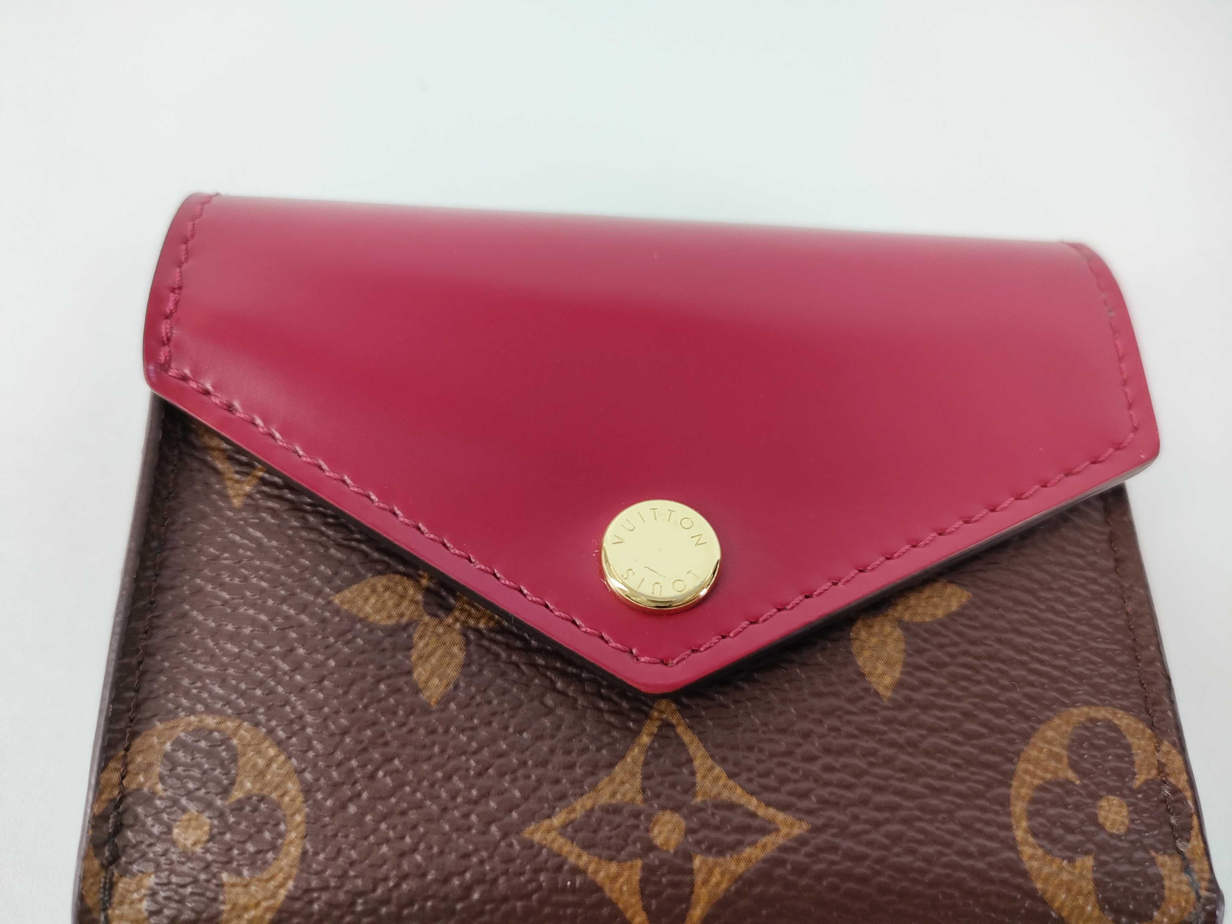 Monogram Portefeuille Zoé Monogram Grain Leather Wallet — view 8