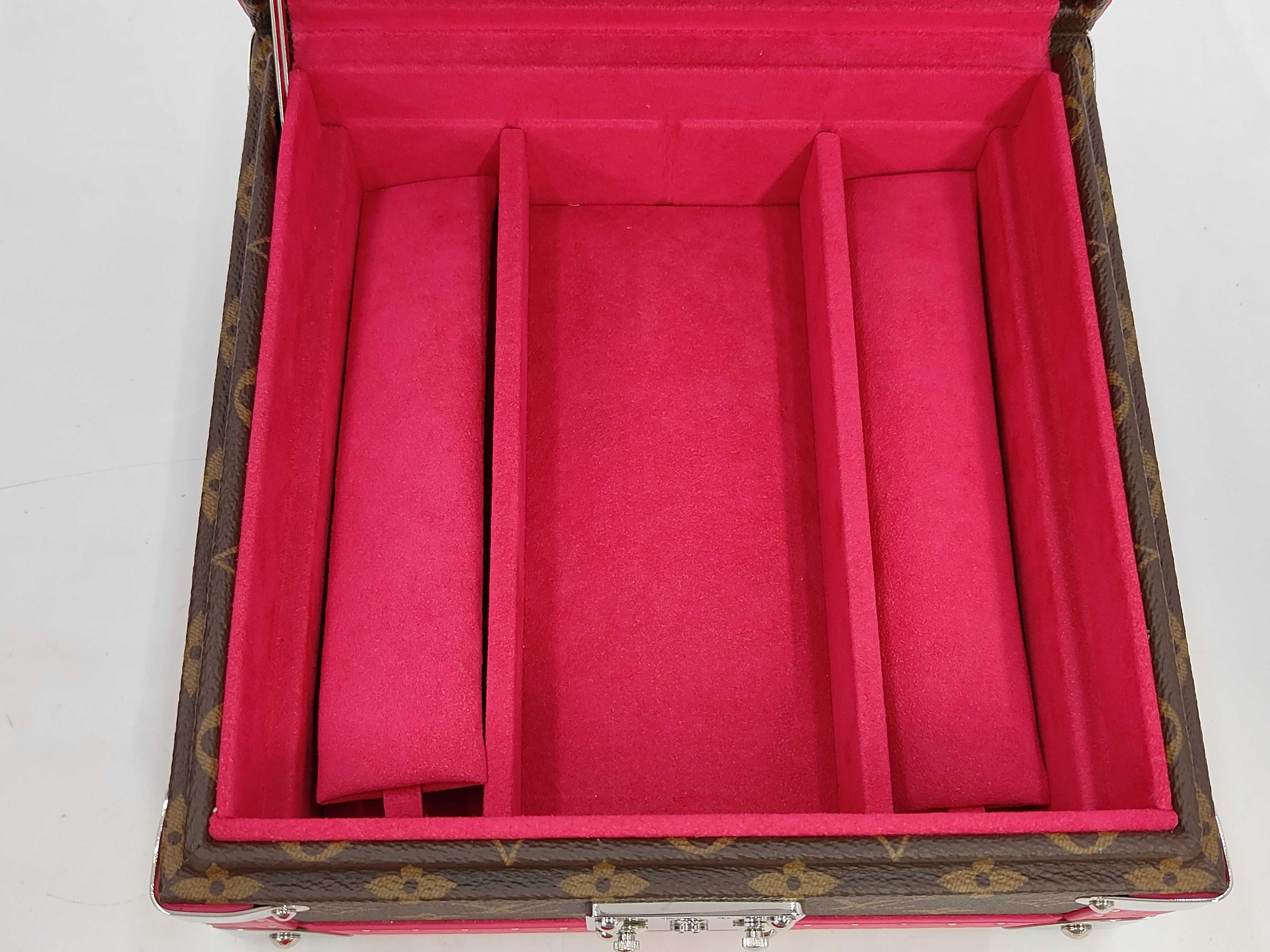 LV Monogram Jewelry Case Bag — view 6