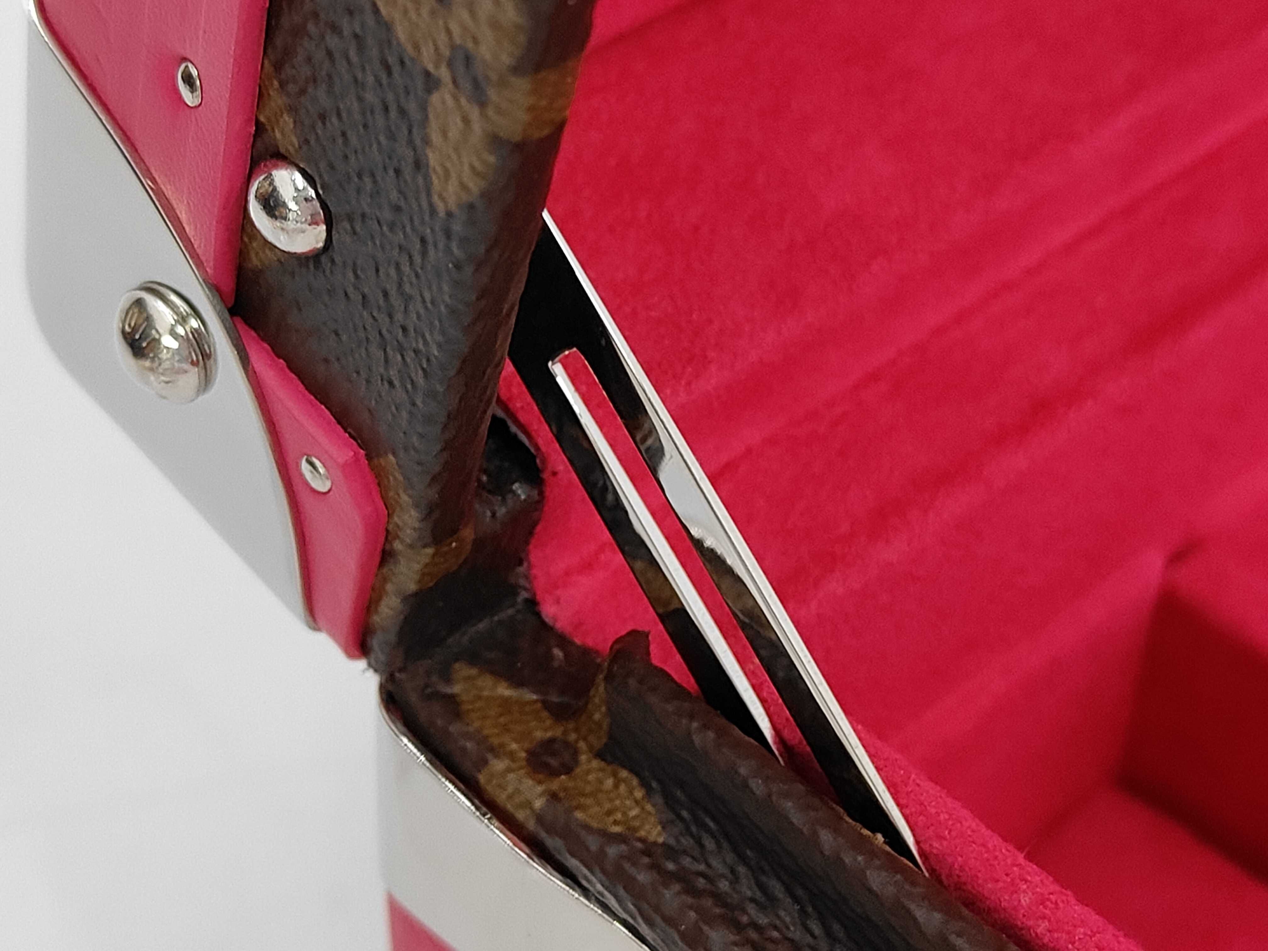 LV Monogram Jewelry Case Bag — view 8