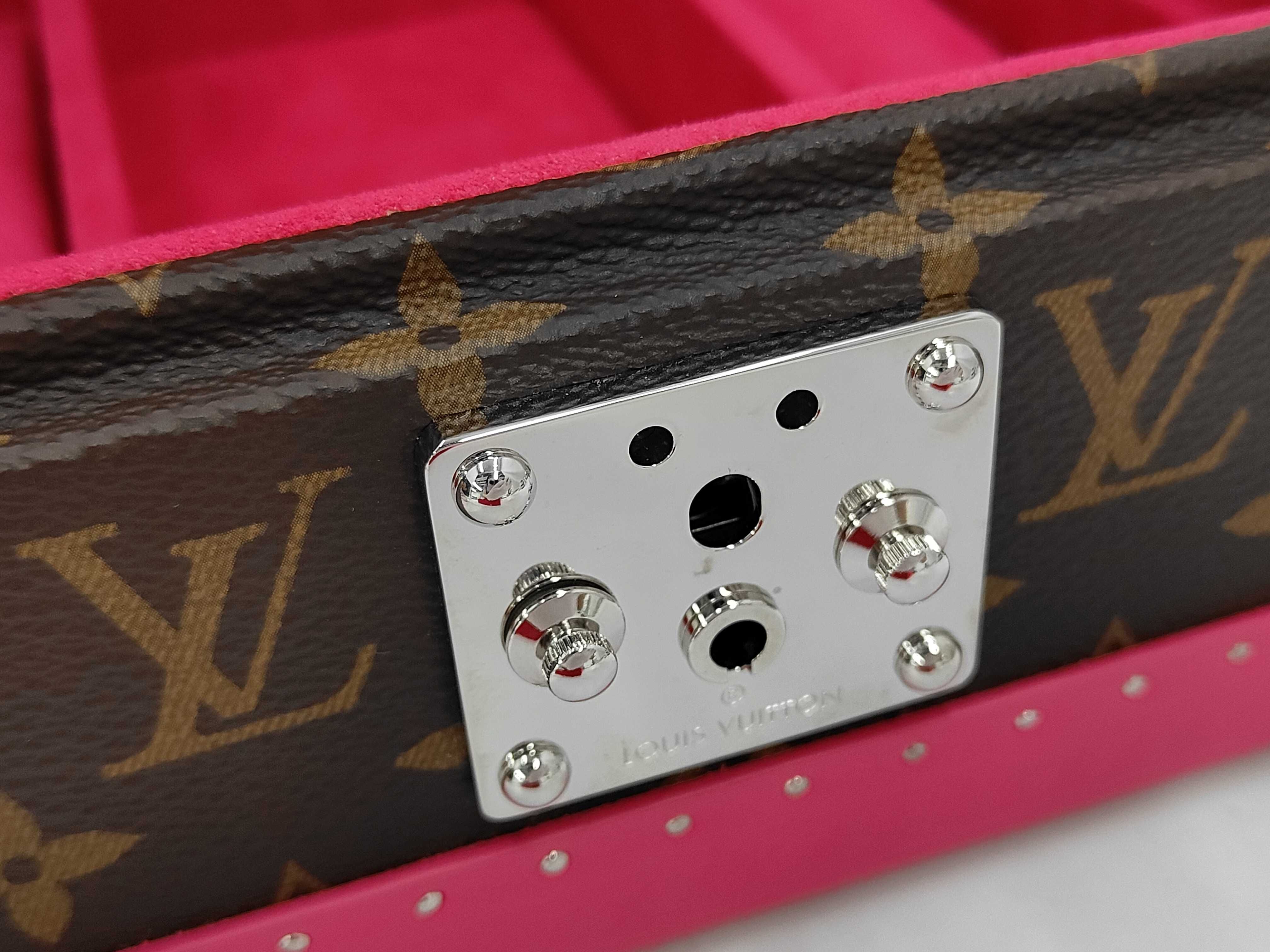 LV Monogram Jewelry Case Bag — view 9