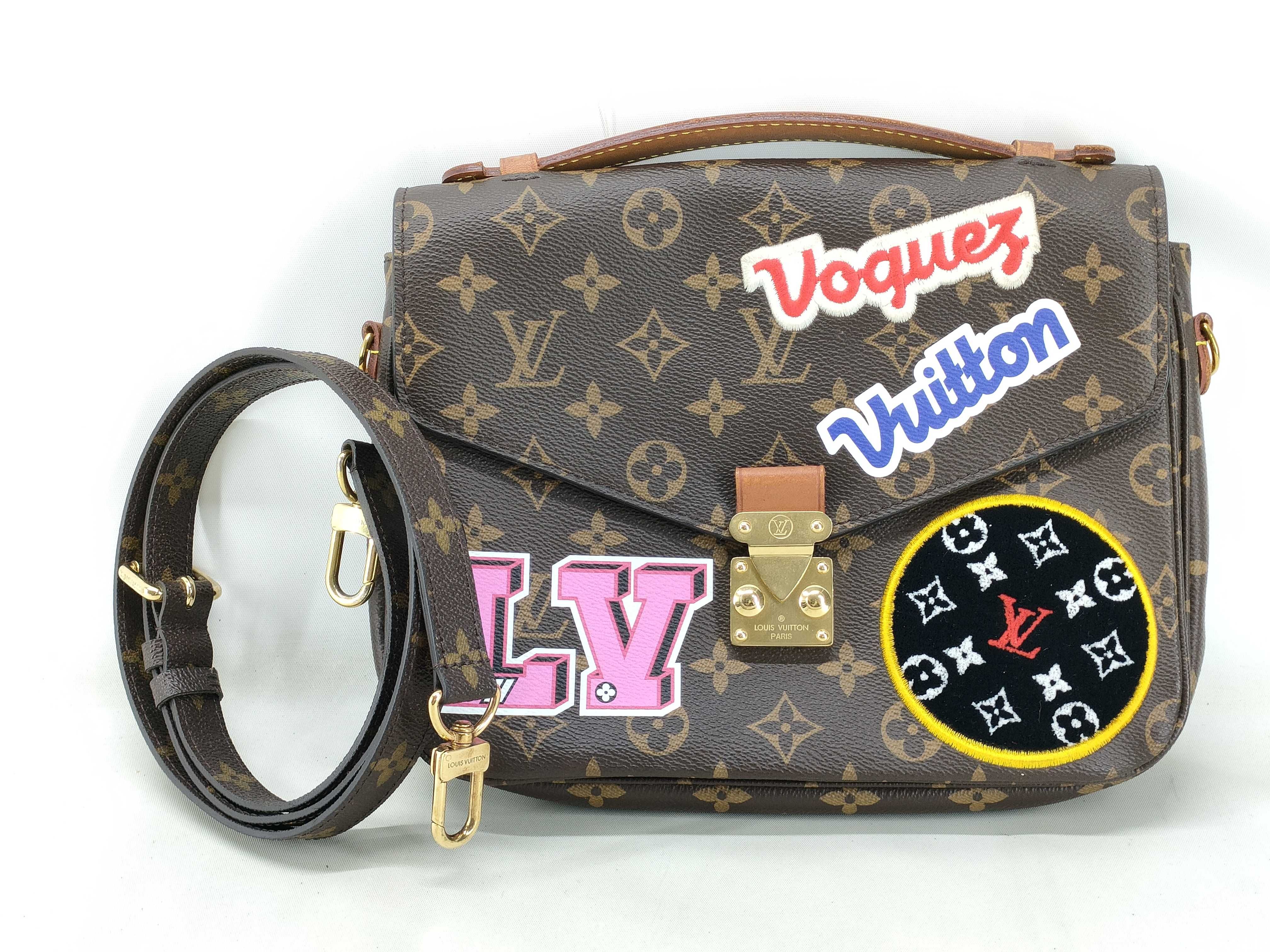 Monogram Louis Vuitton Pochette Métis Shoulder Bag