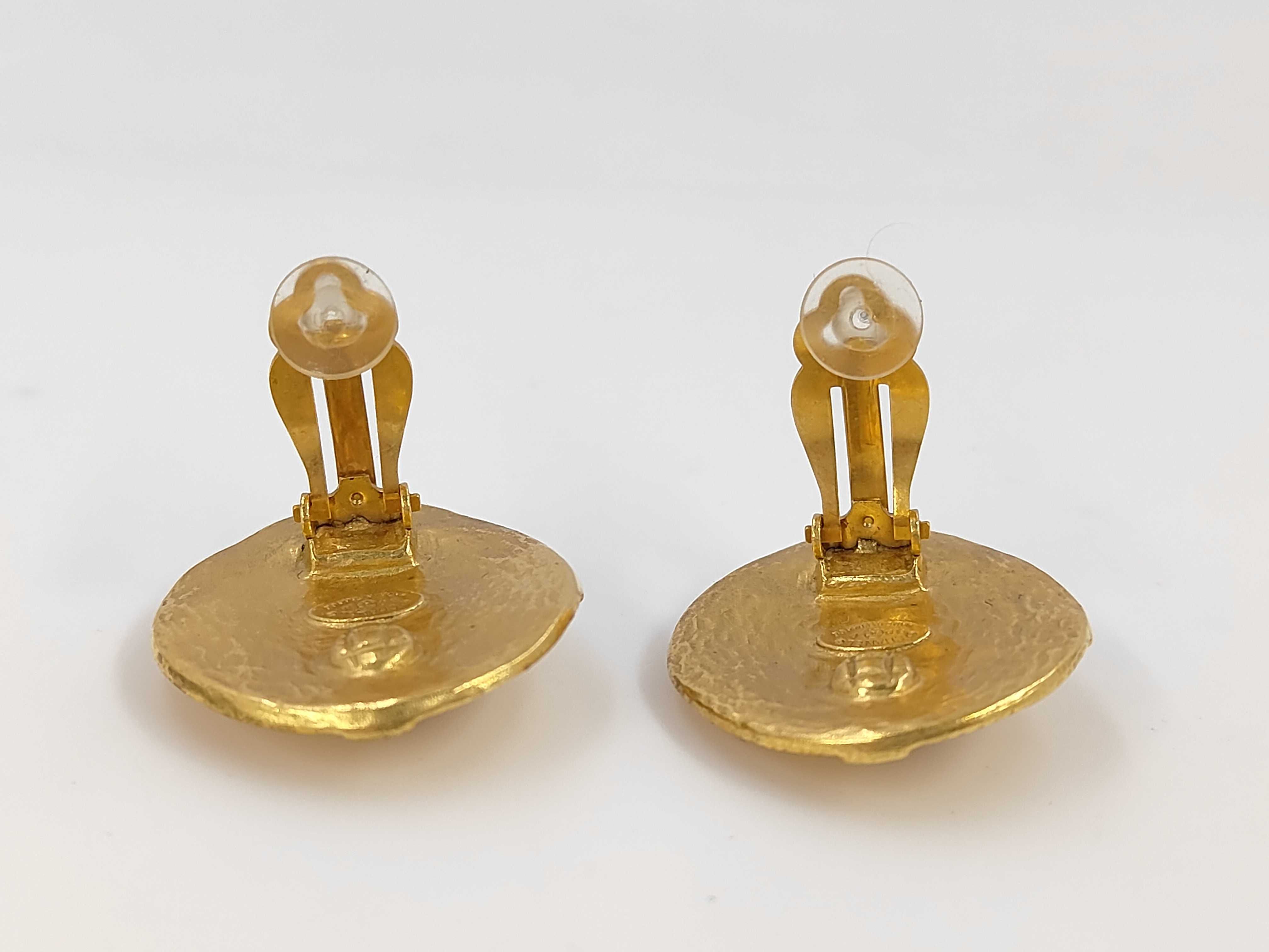 earrings — view 3