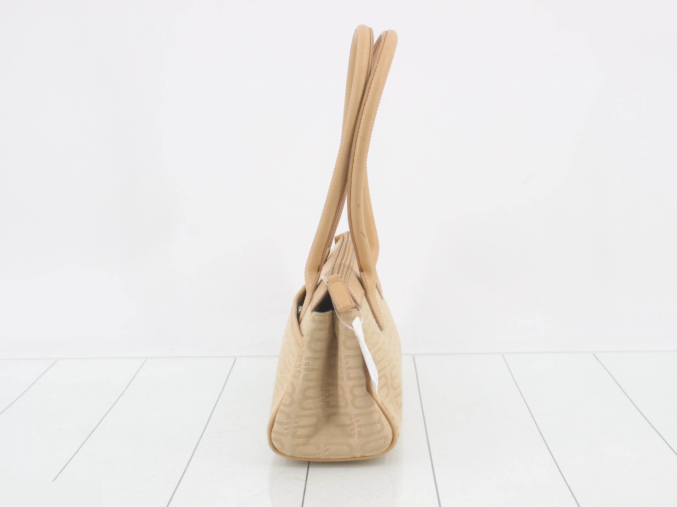 BB pattern canvas handbag — view 4