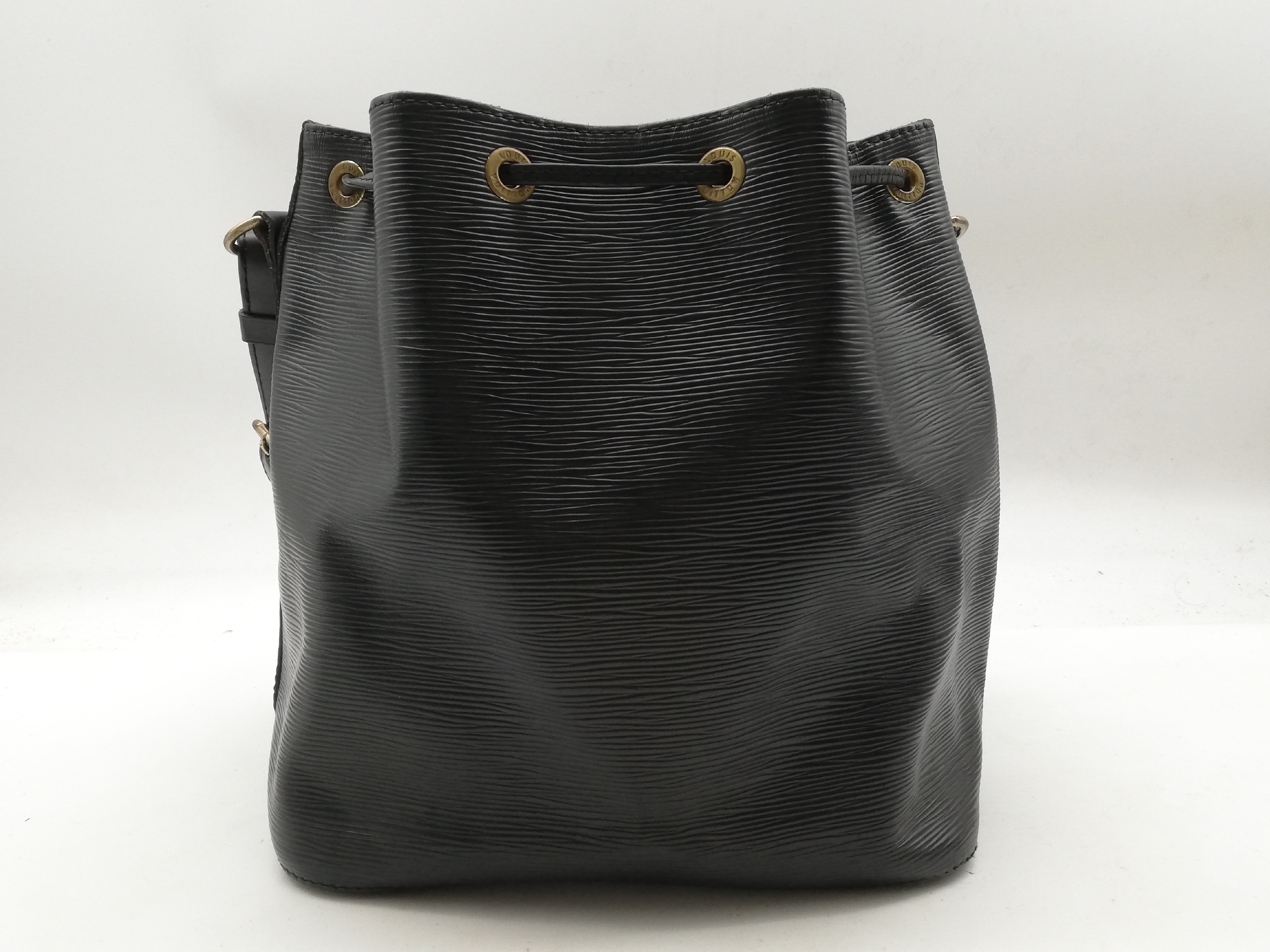 Epi Petit Noé M59012 Noir Shoulder Bag — view 2
