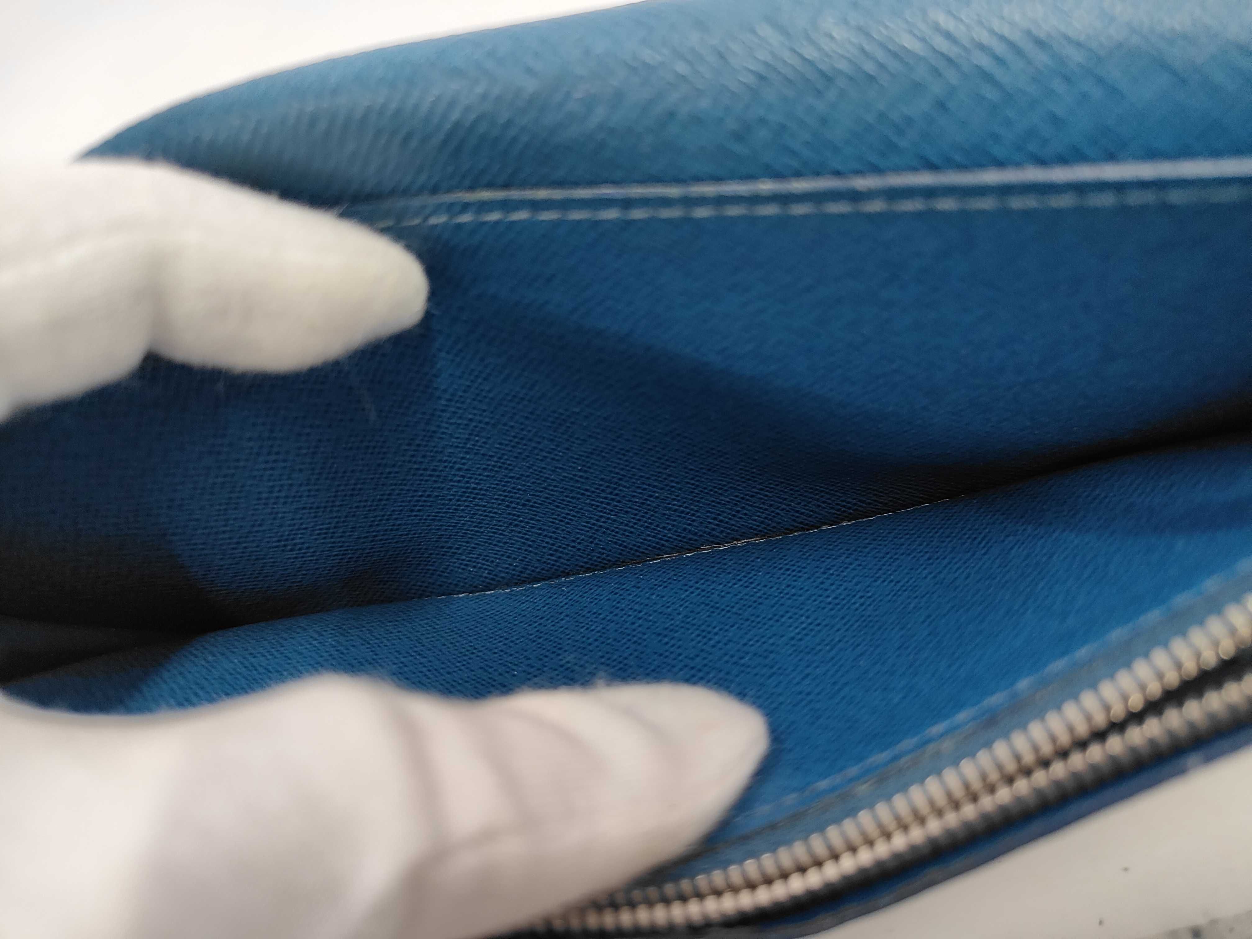 Epi Louis Vuitton Epi Portefeuille Brazza Turquoise Wallet — view 11
