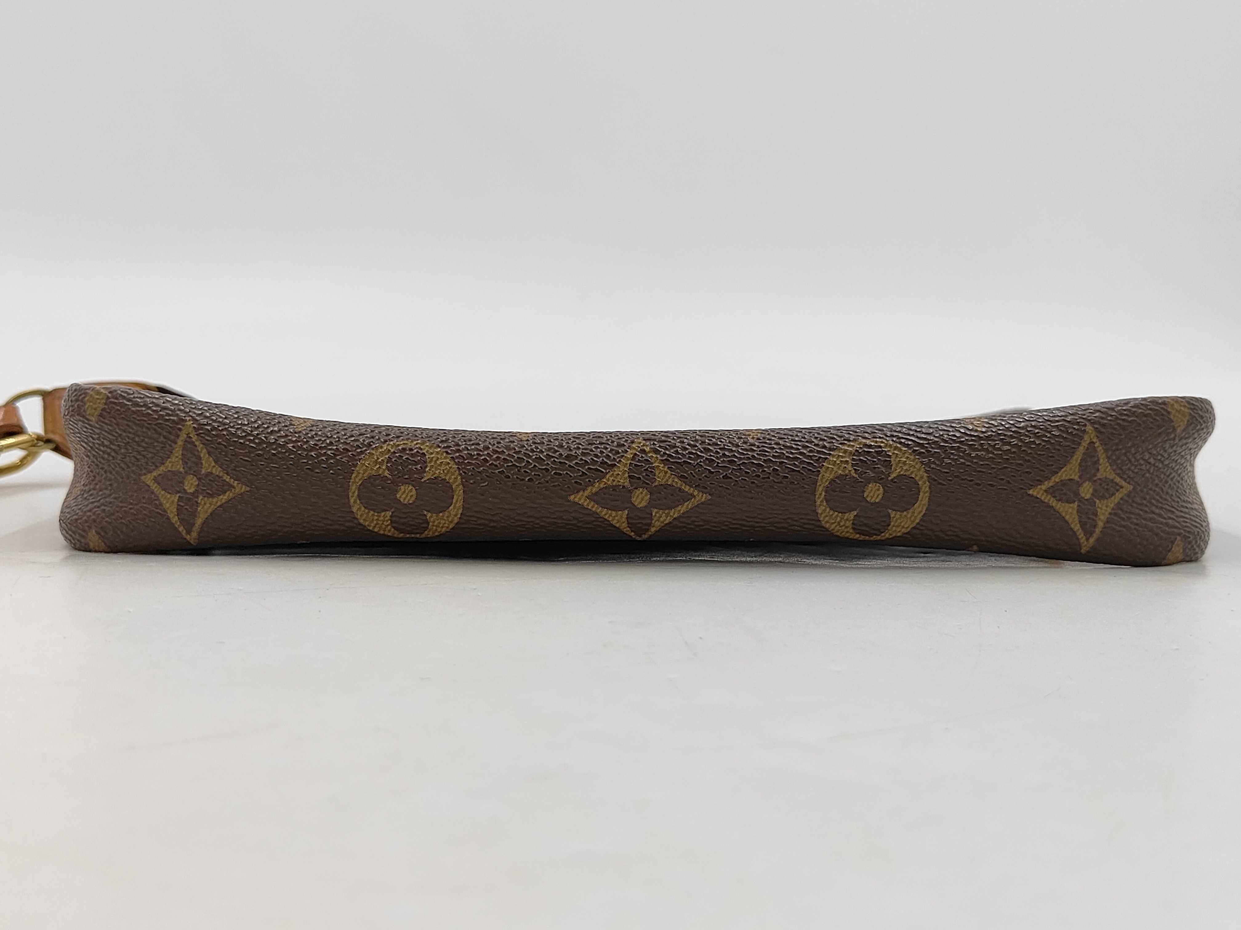 Monogram Accessoires Pouch — view 8