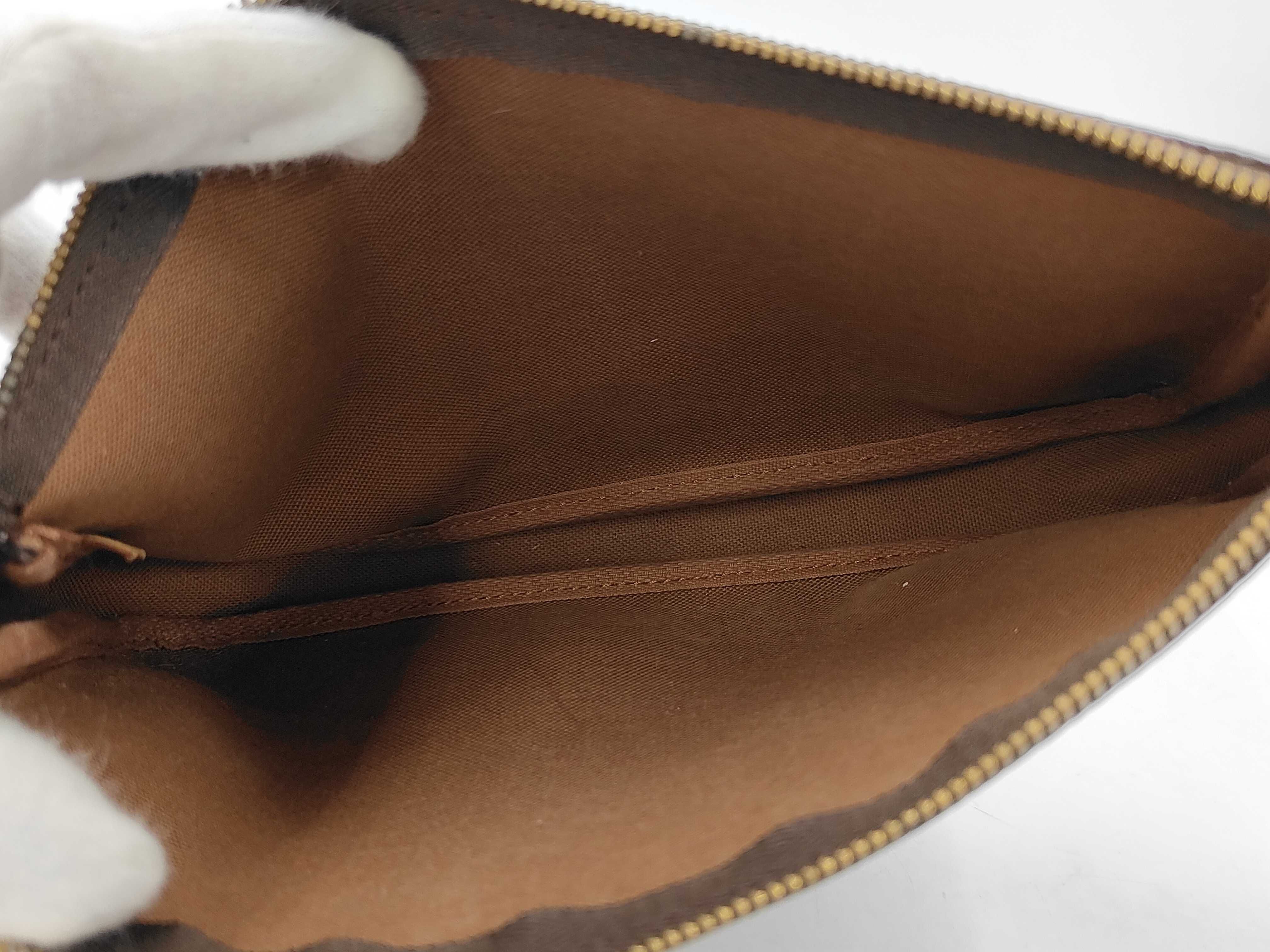 Monogram Accessoires Pouch — view 10