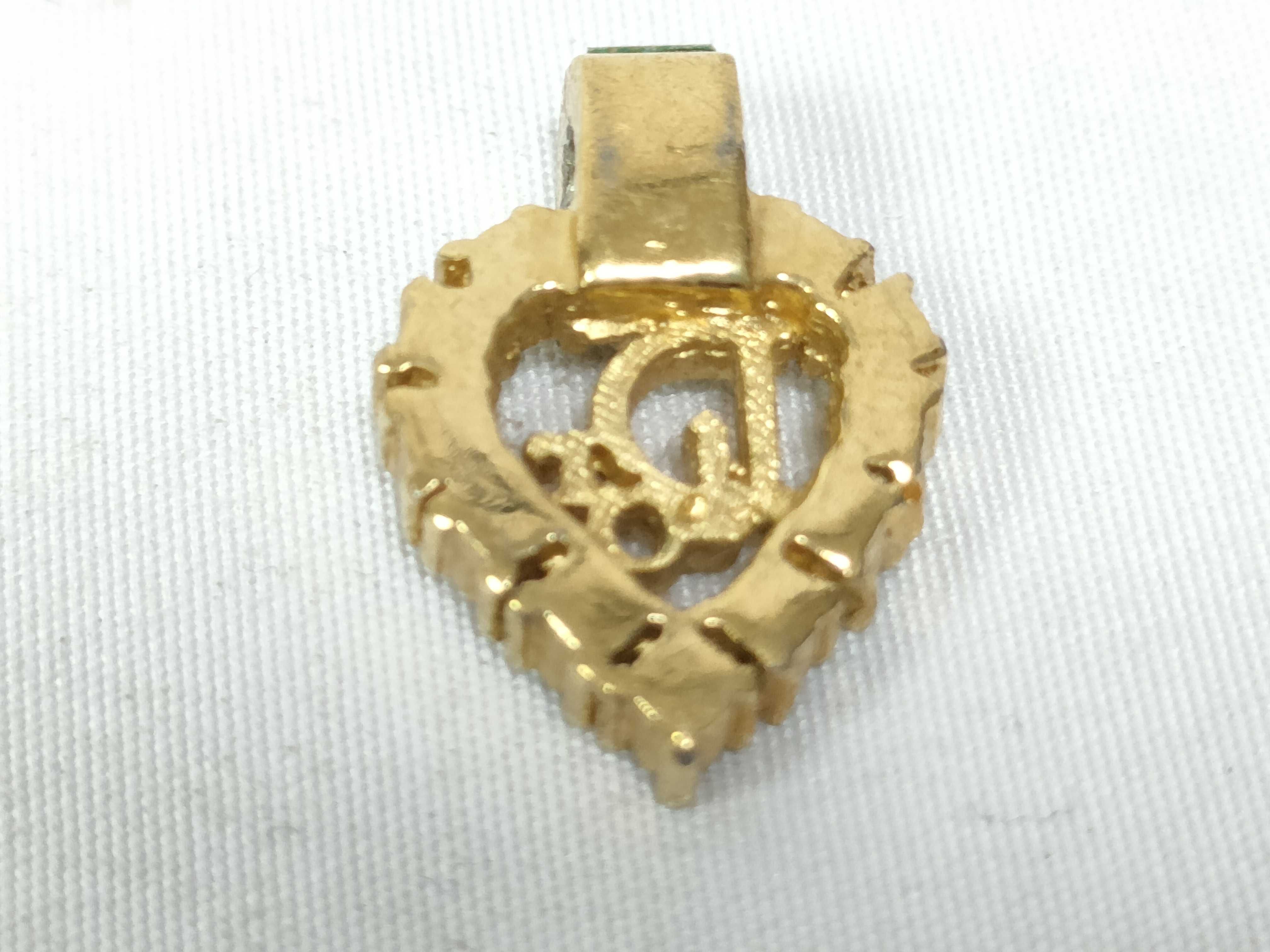 necklace pendant top — view 3