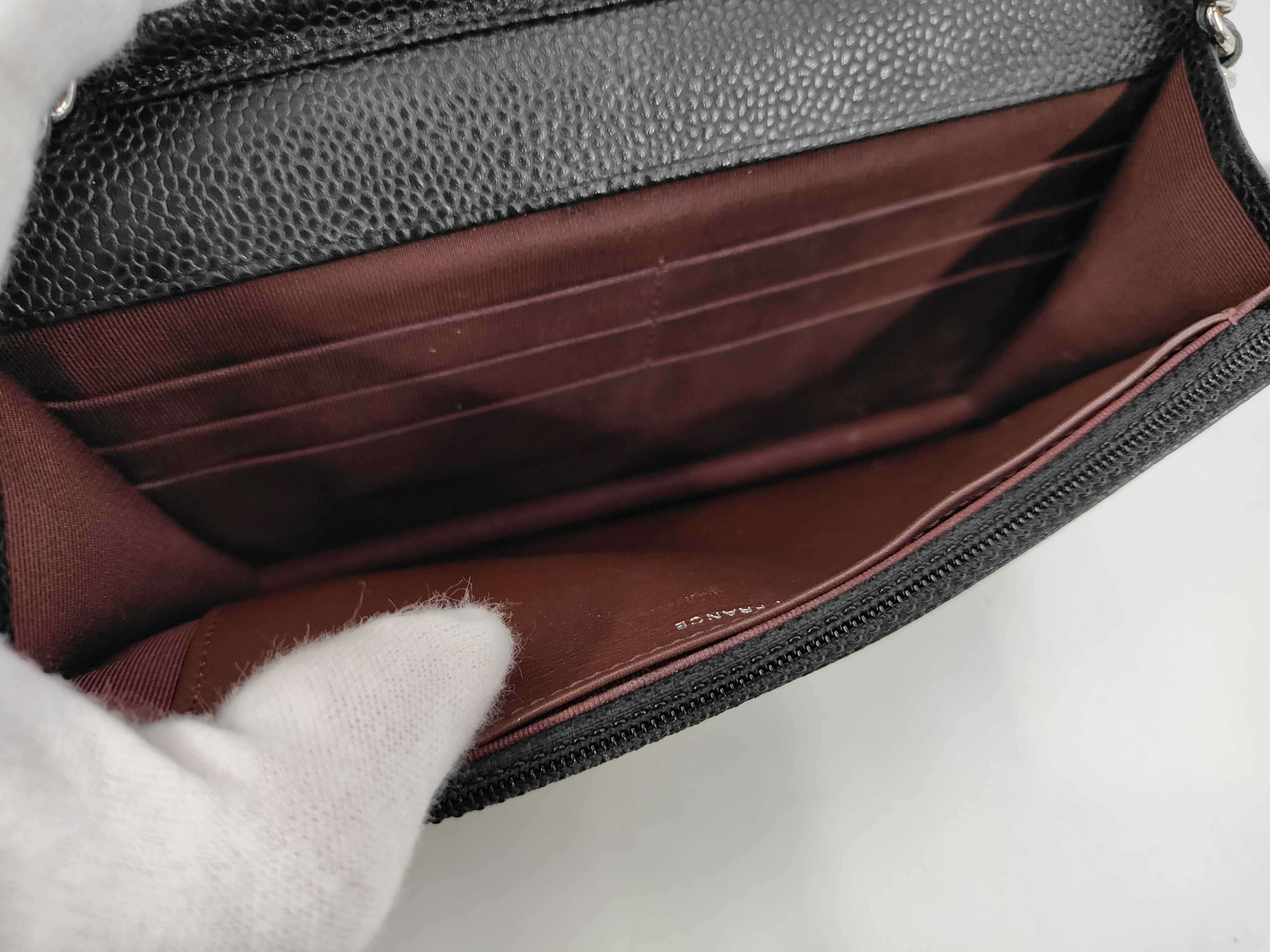 Matelassé Caviar Skin Chain Wallet Shoulder Bag — view 5