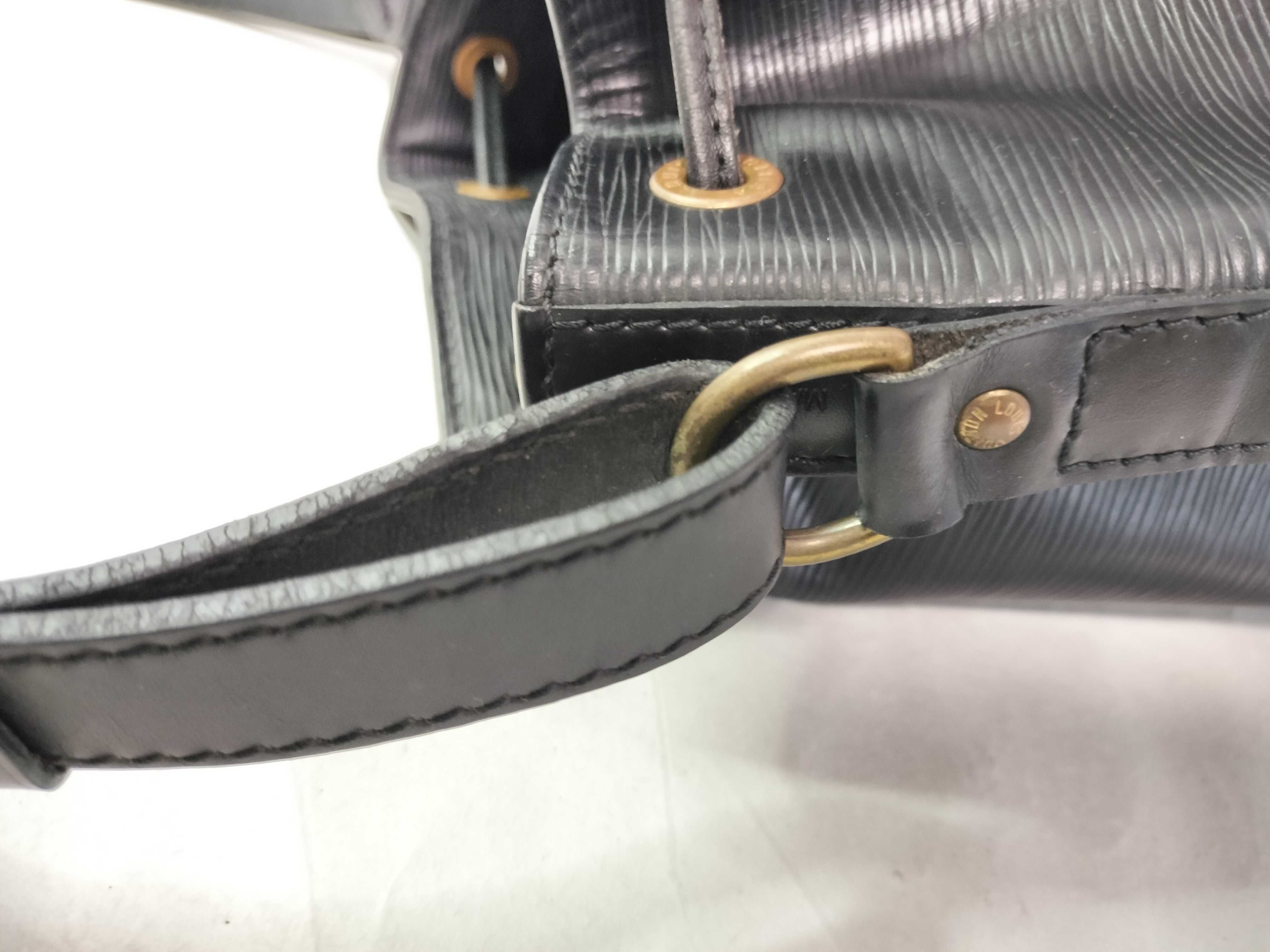 Epi Leather Shoulder Bag, Epi Noe M59002 — view 7