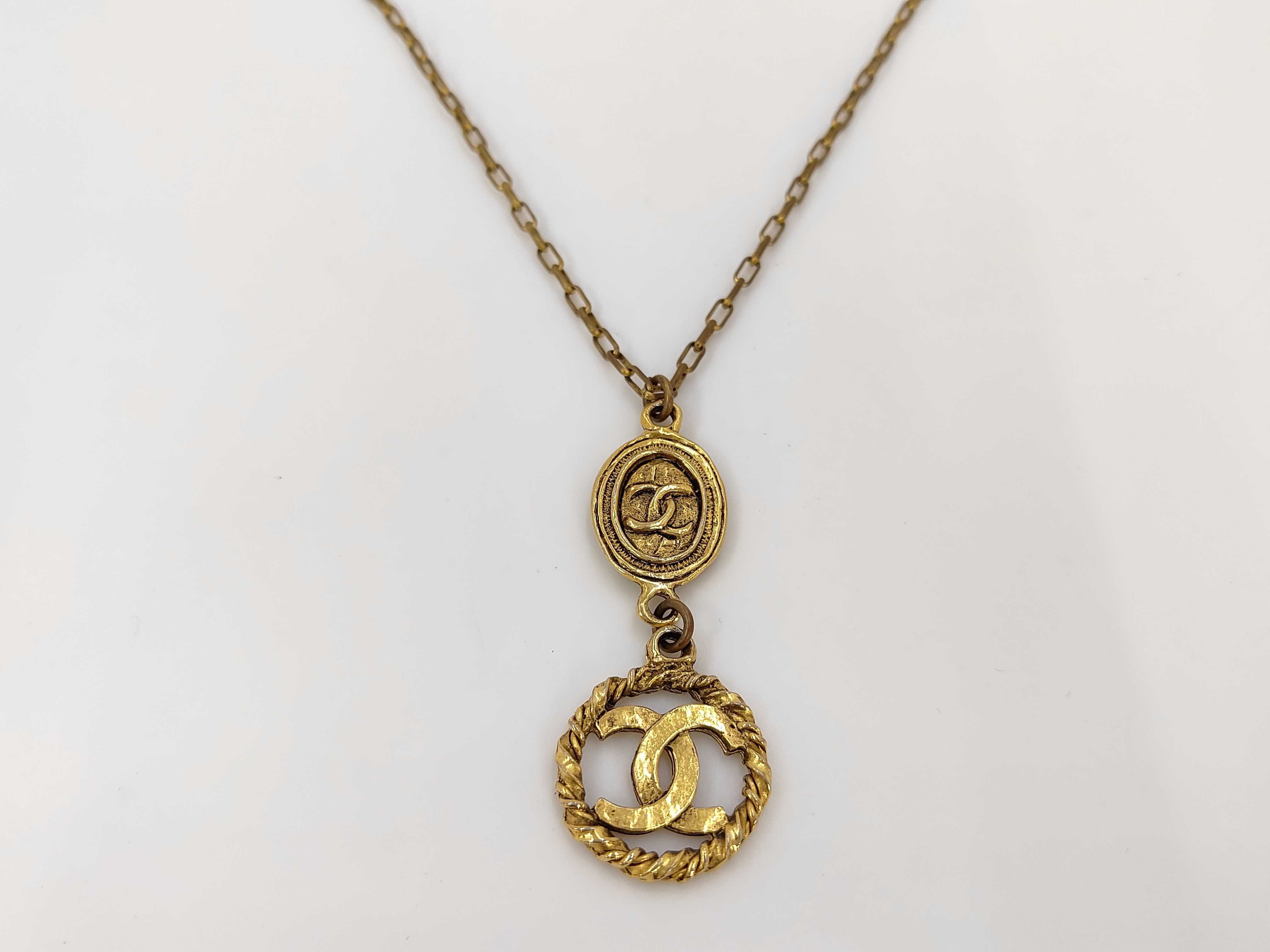 Vintage Classic Necklace