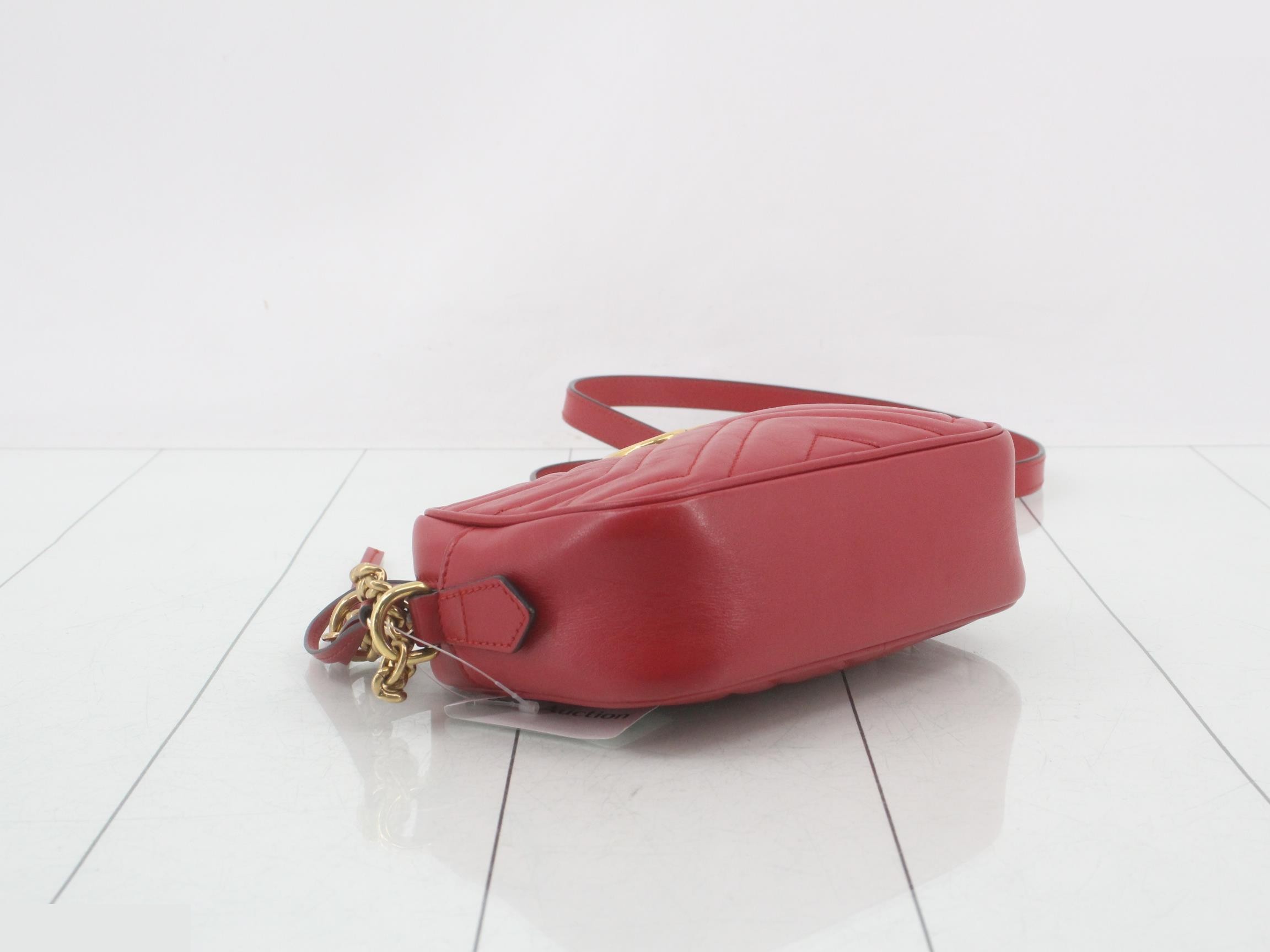 Marmont Shoulder Bag, Chevron Quilted, Red Leather — view 5