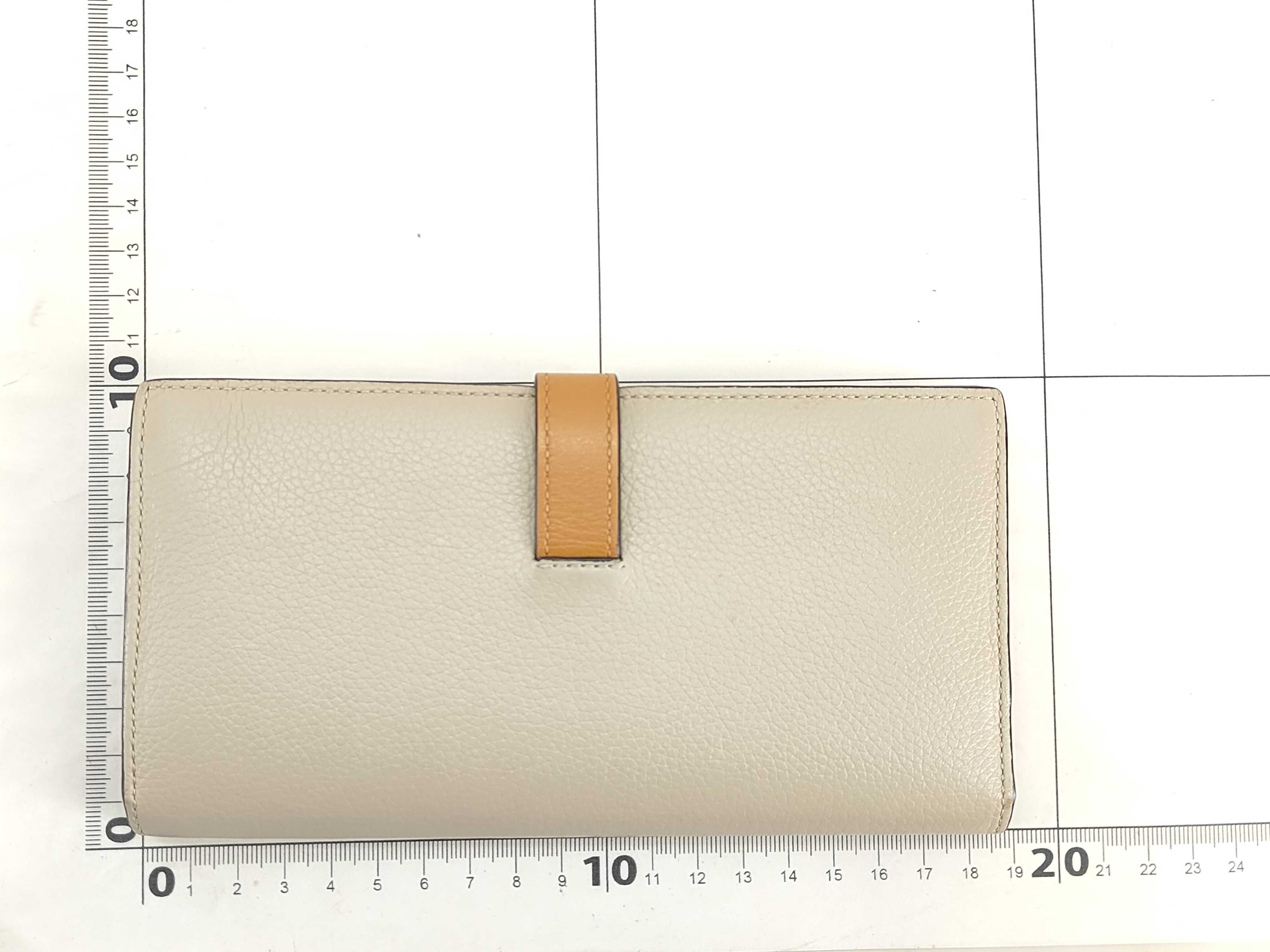 Vertical Wallet — view 2