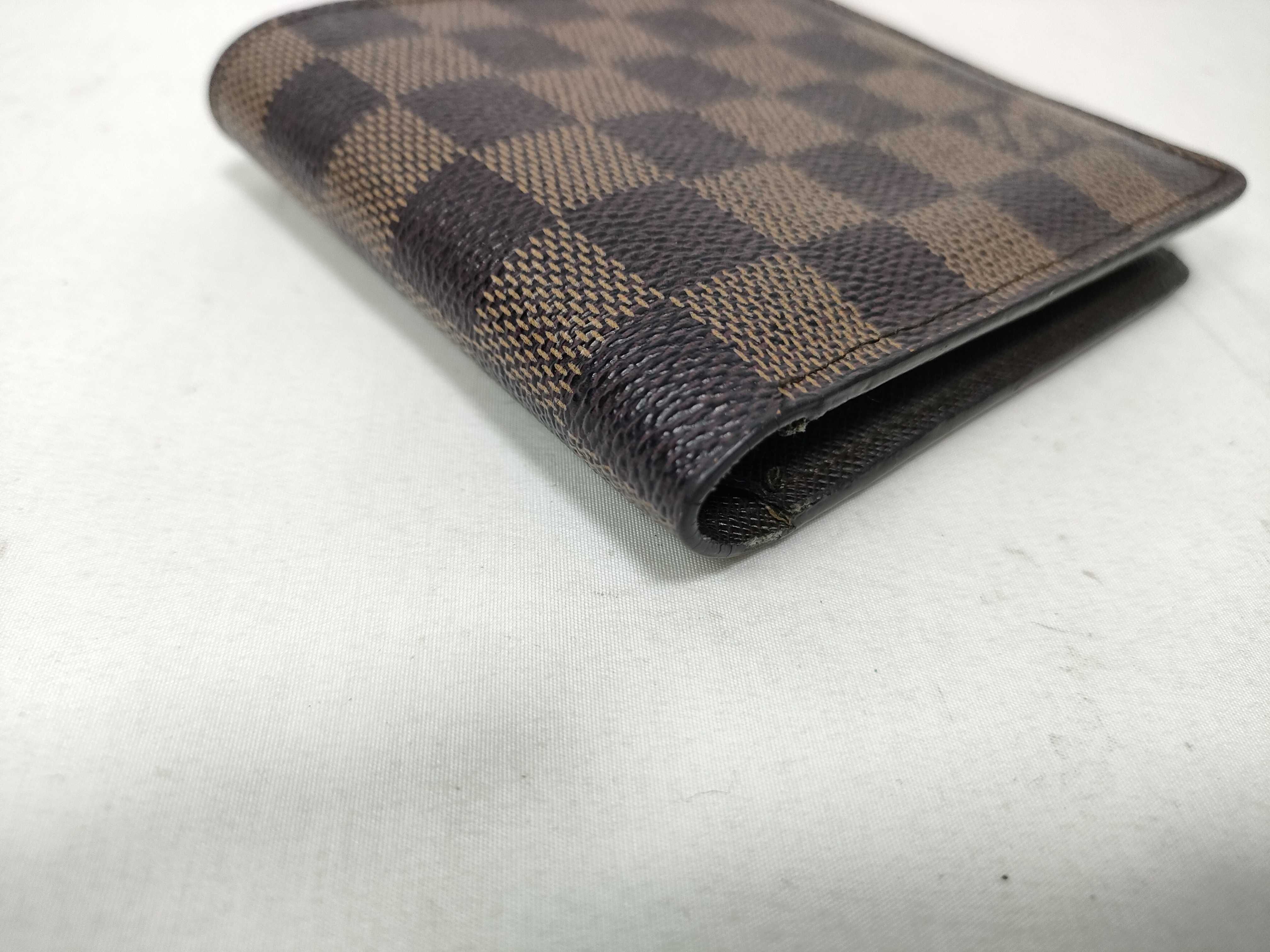 Damier Louis Vuitton Damier Wallet — view 5