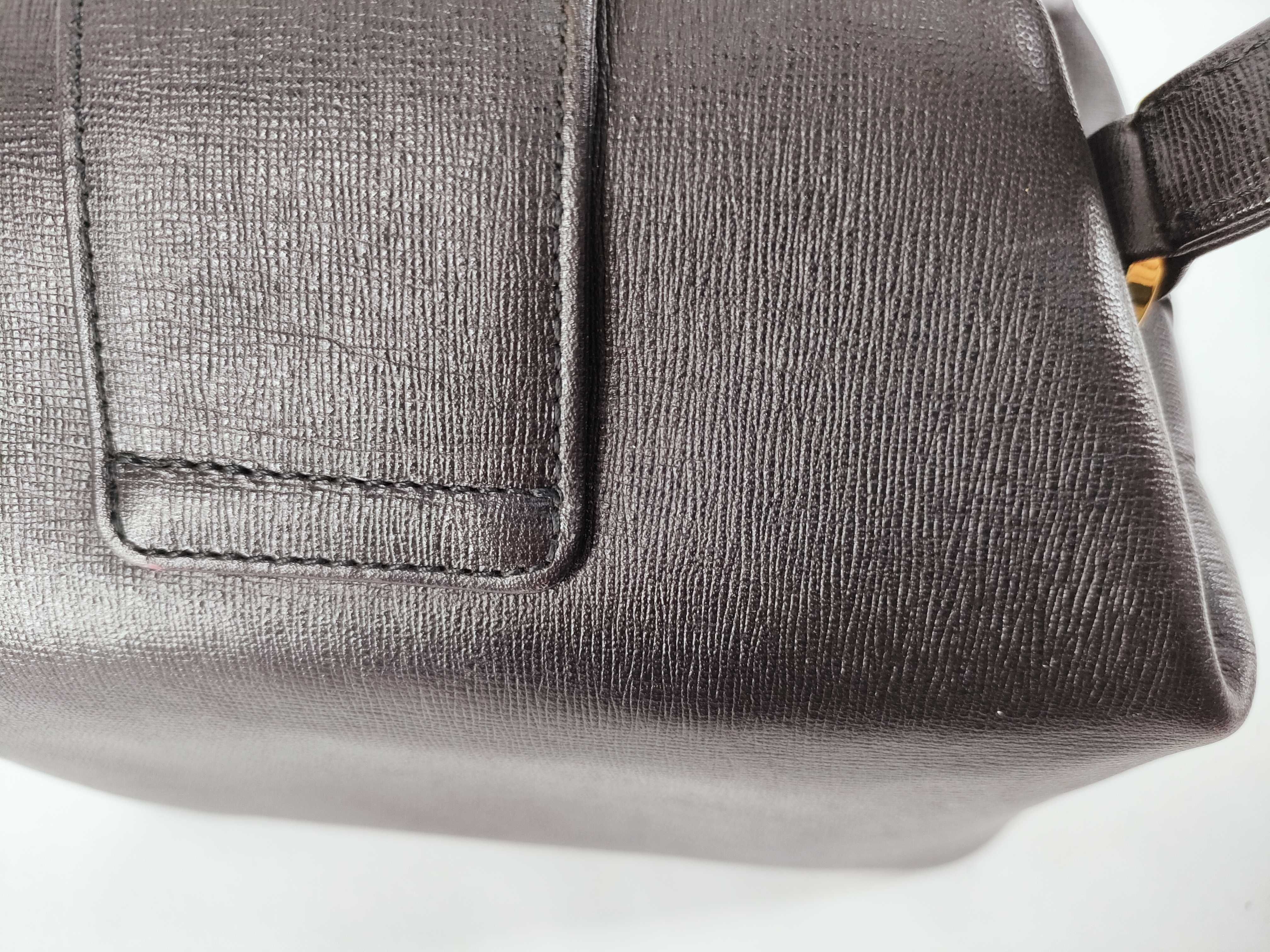 Formal Leather Handbag with Gold Hardware — view 9